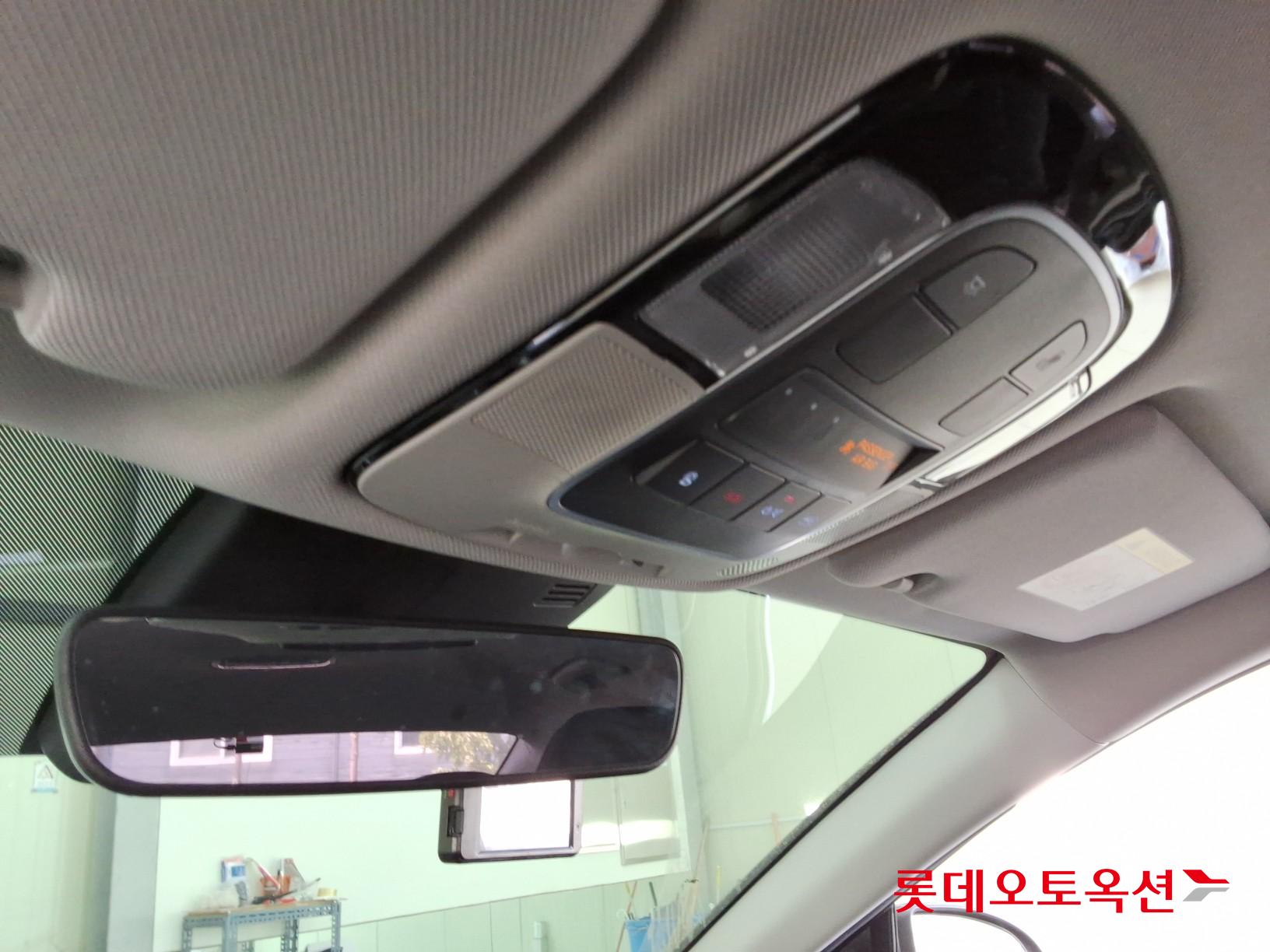 Hyundai Sonata 2021 - Image 32