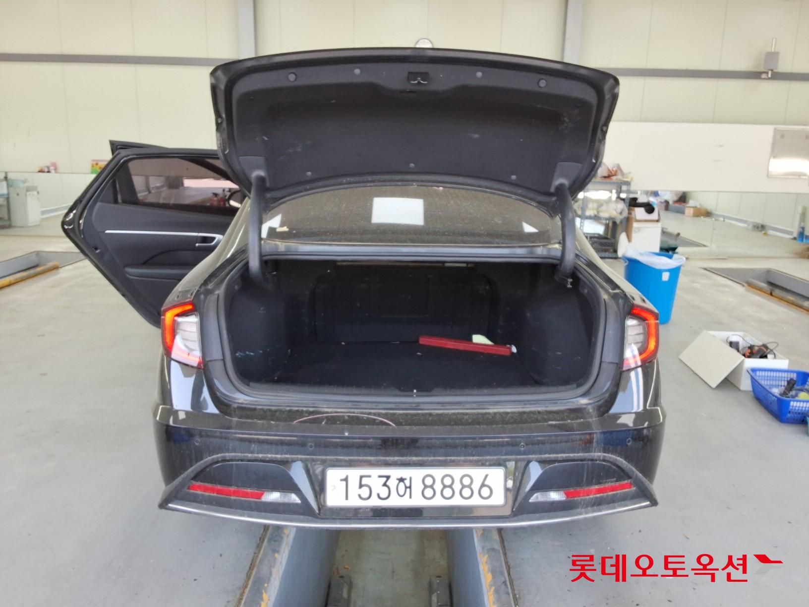 Hyundai Sonata 2021 - Image 9