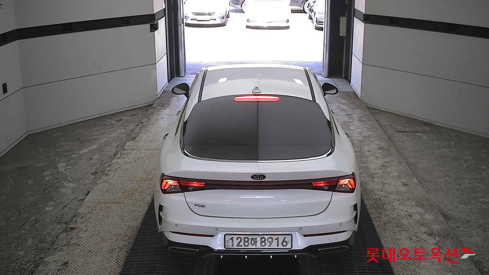 Kia K5 - 17