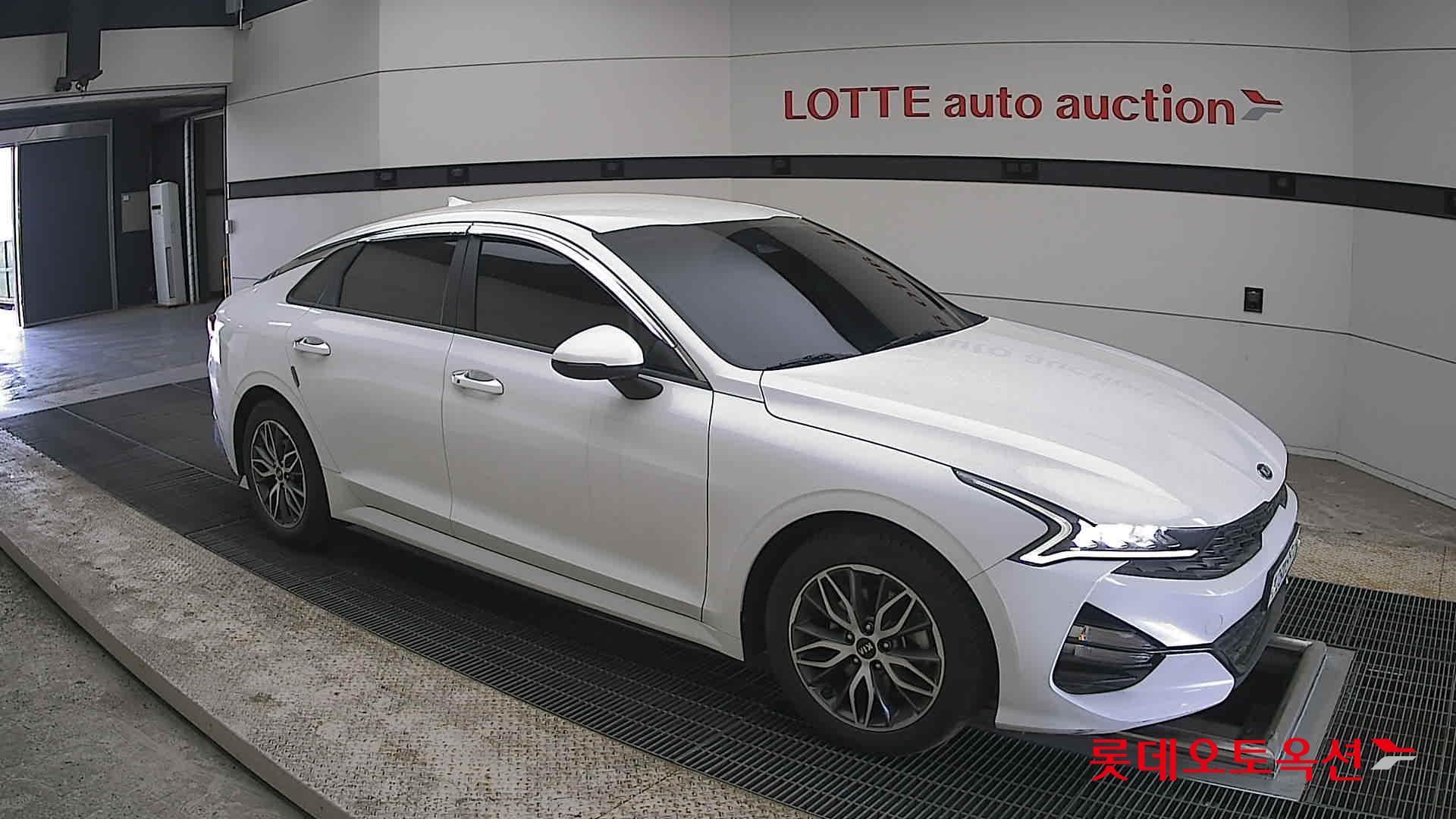 Kia K5 - 23