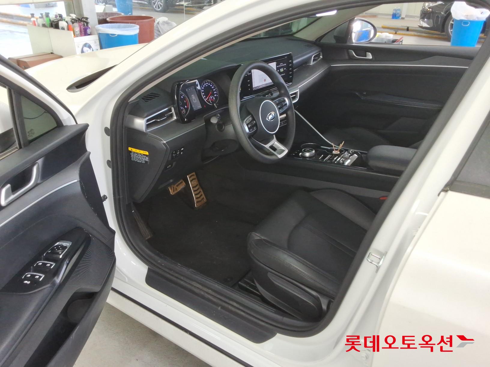 Kia K5 - 35