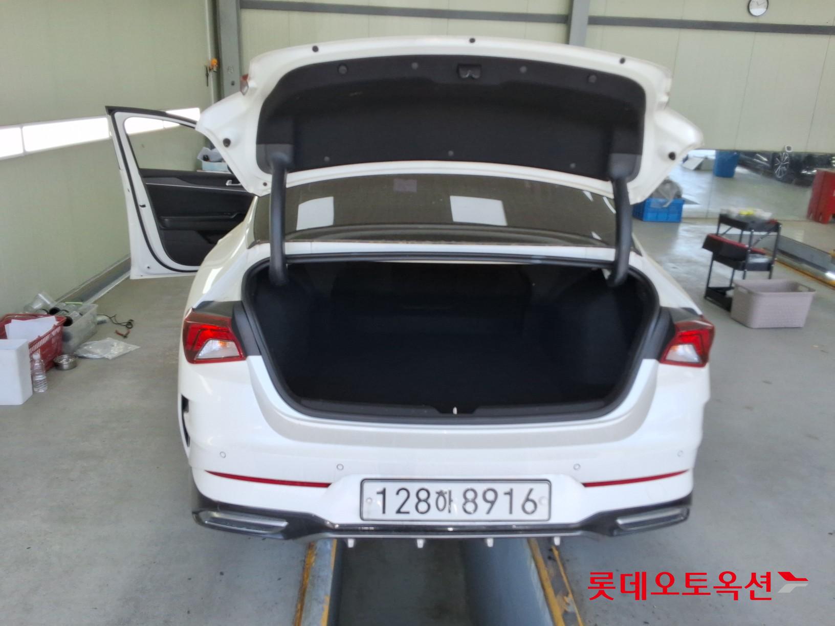 Kia K5 - 9