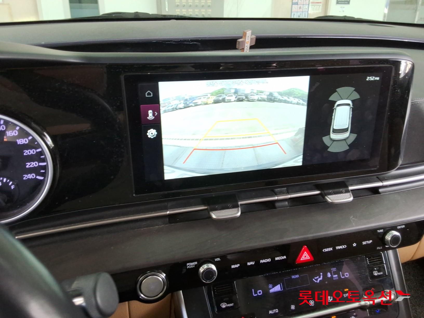 Kia Carnival - 31