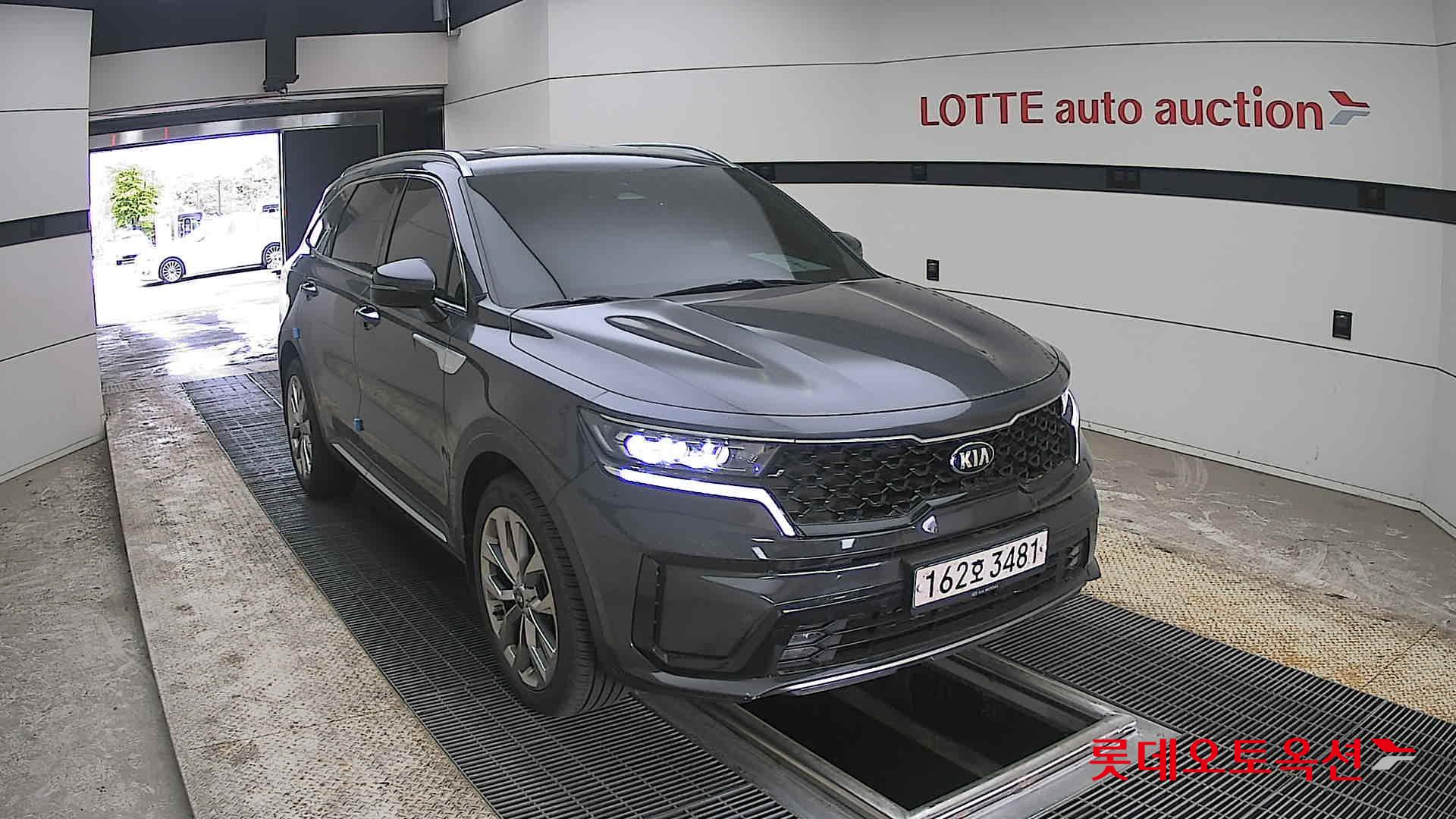 كيا سورينتو 2021 - صورة 24