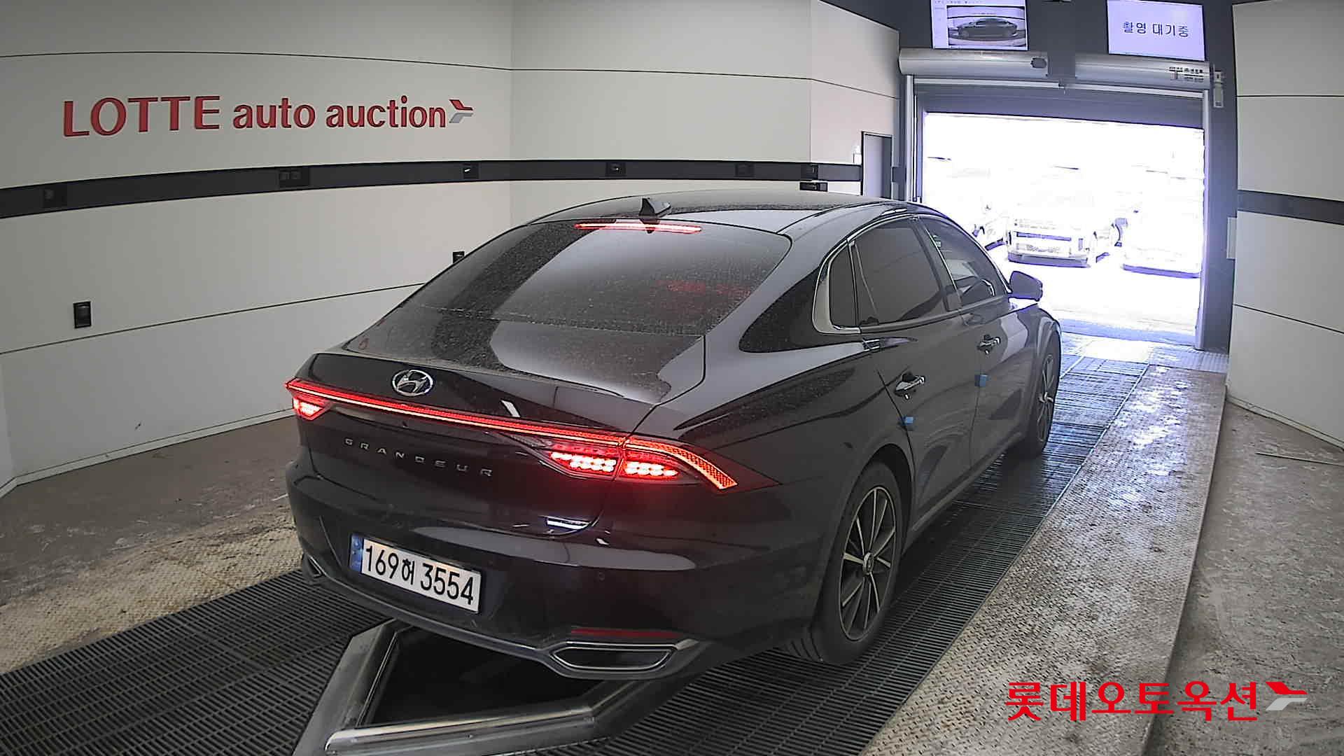Hyundai Grandeur - 18