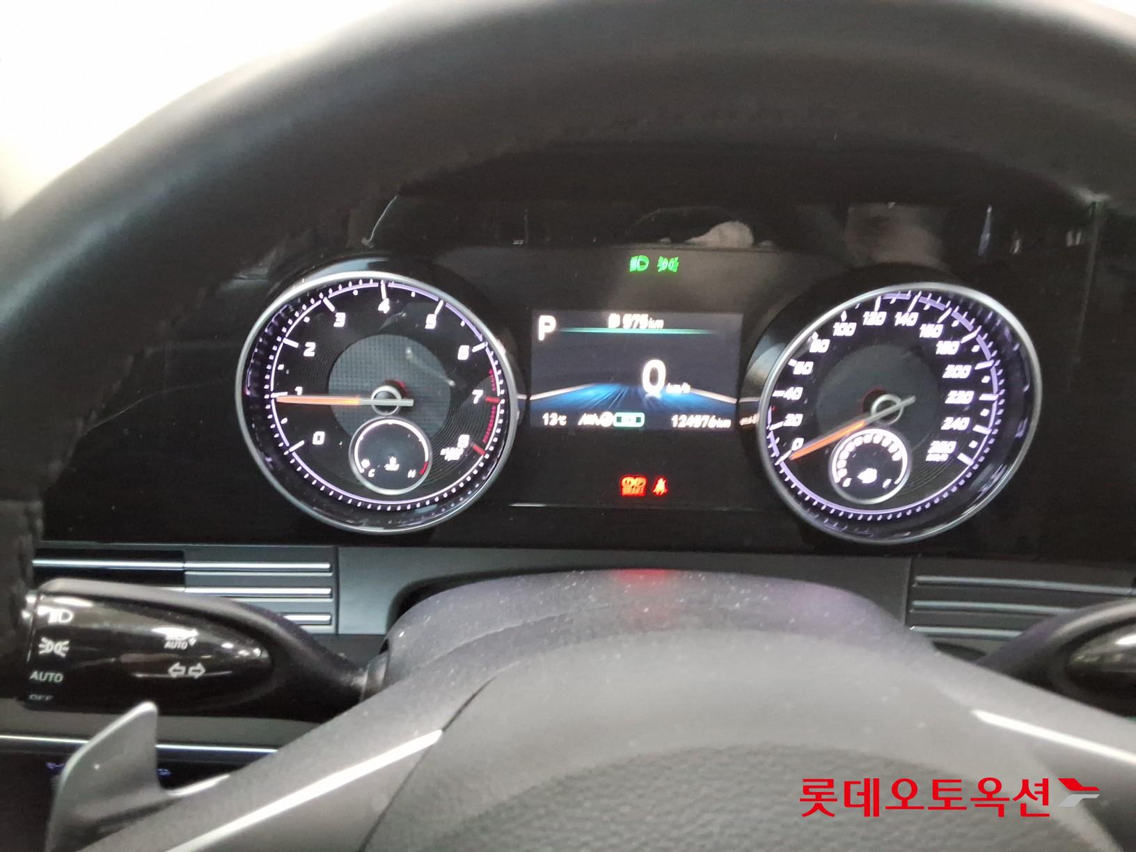 Hyundai Grandeur - 30