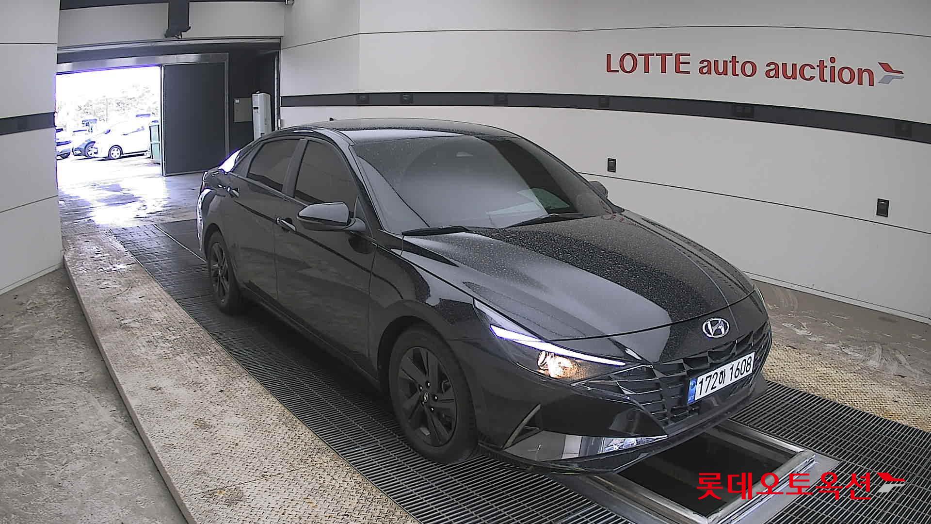 Hyundai Elantra - 6
