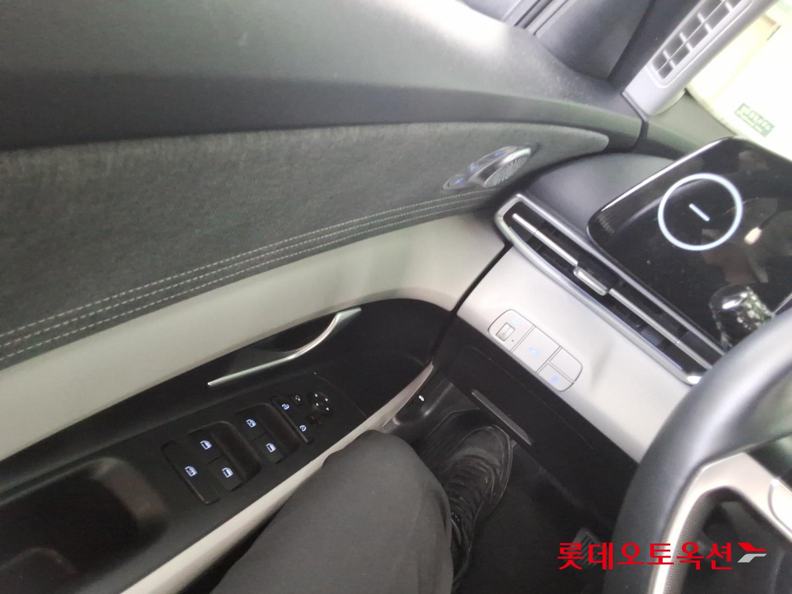 Hyundai Elantra - 29