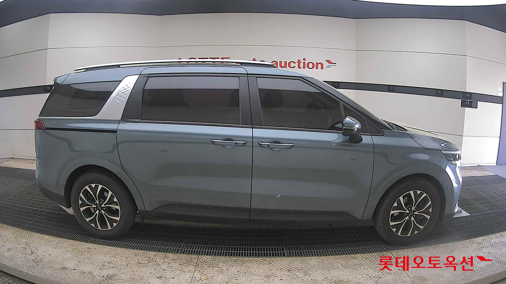 كيا كارنيفال 2023 - صورة 21