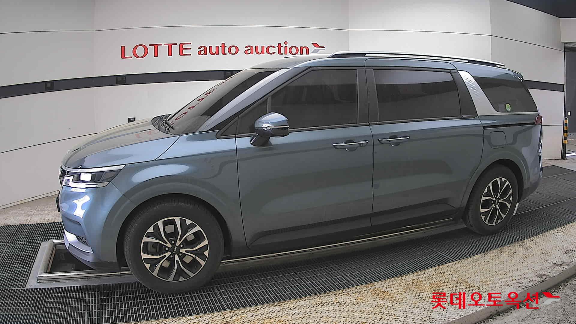 كيا كارنيفال 2023 - صورة 12