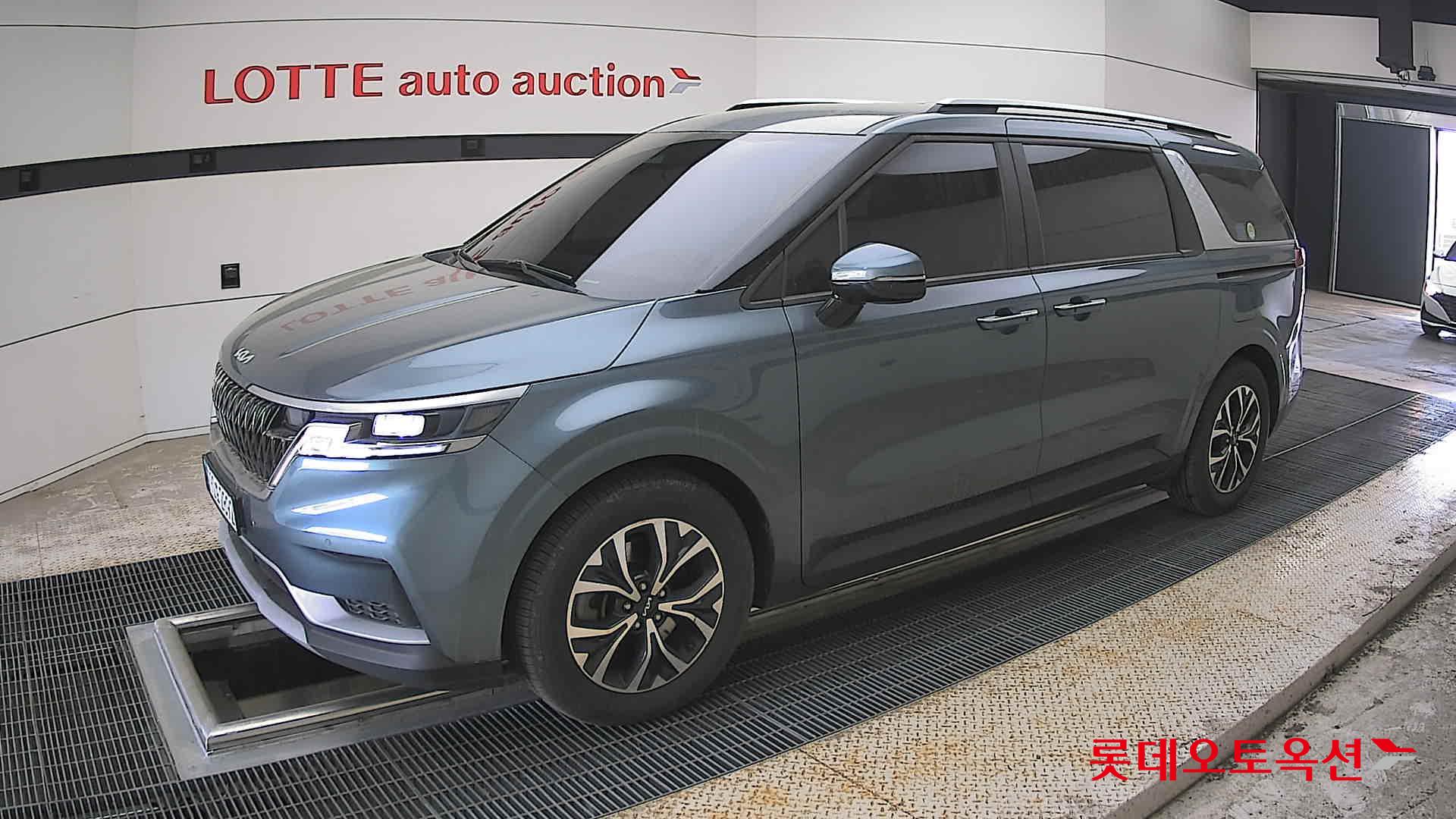 كيا كارنيفال 2023 - صورة 11