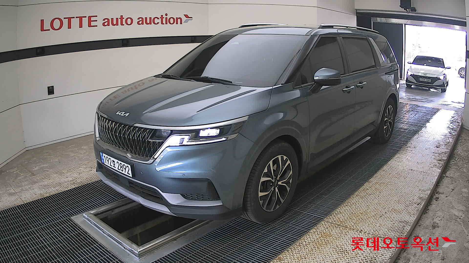 كيا كارنيفال 2023 - صورة 3