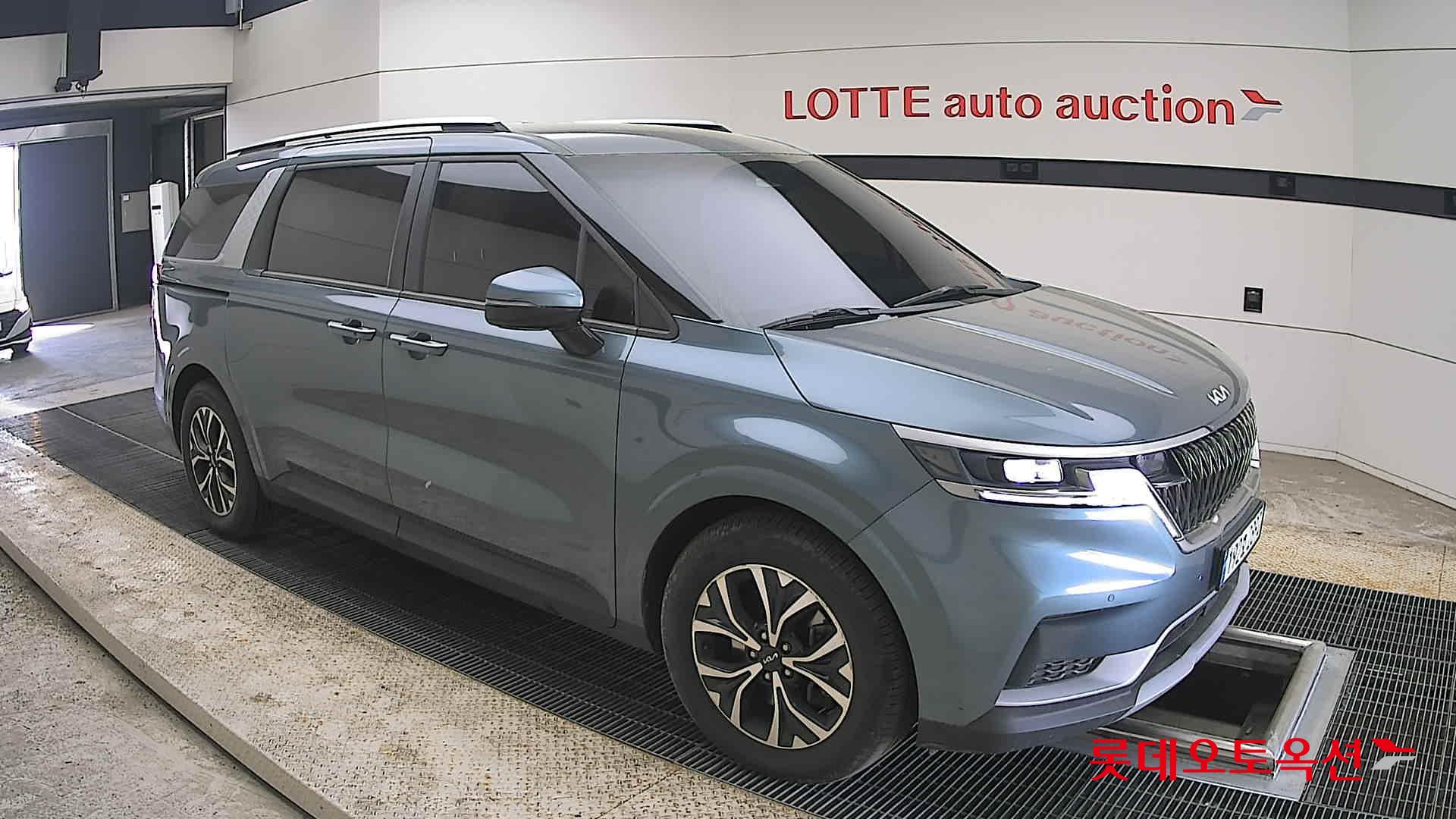 كيا كارنيفال 2023 - صورة 23