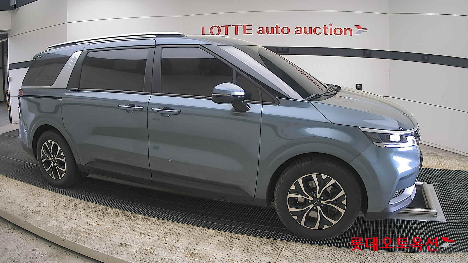 كيا كارنيفال 2023 - صورة 22