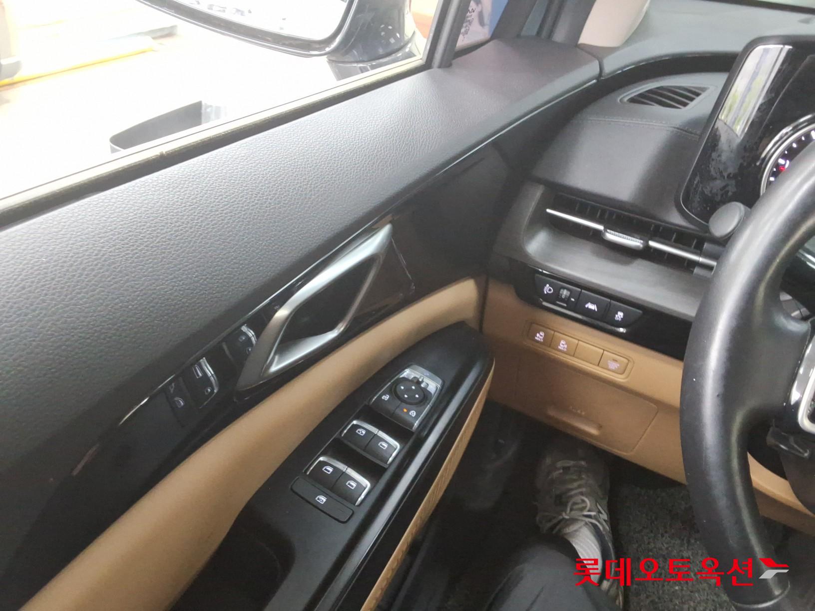 كيا كارنيفال 2023 - صورة 29