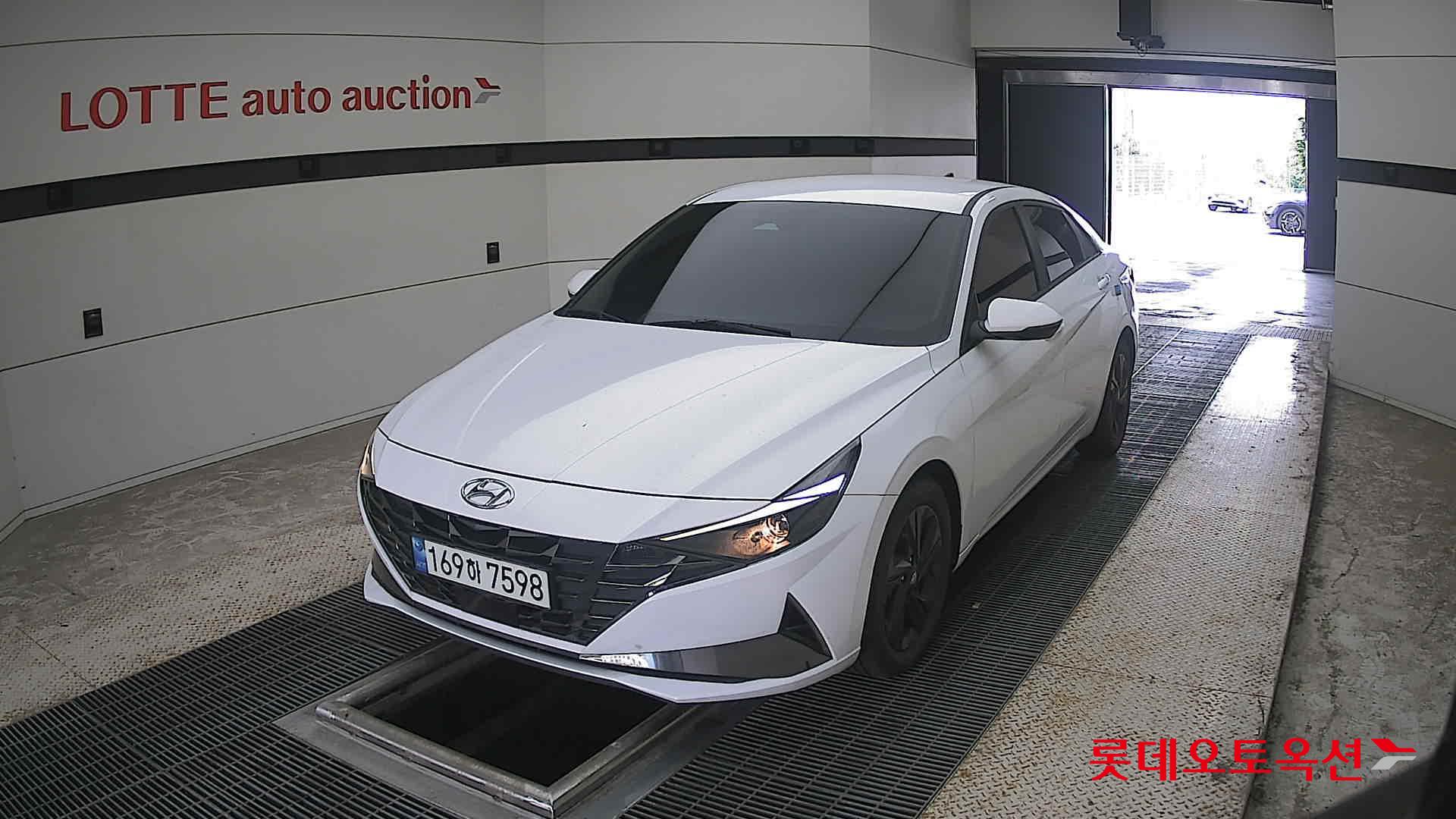 2023 - hyundai avante