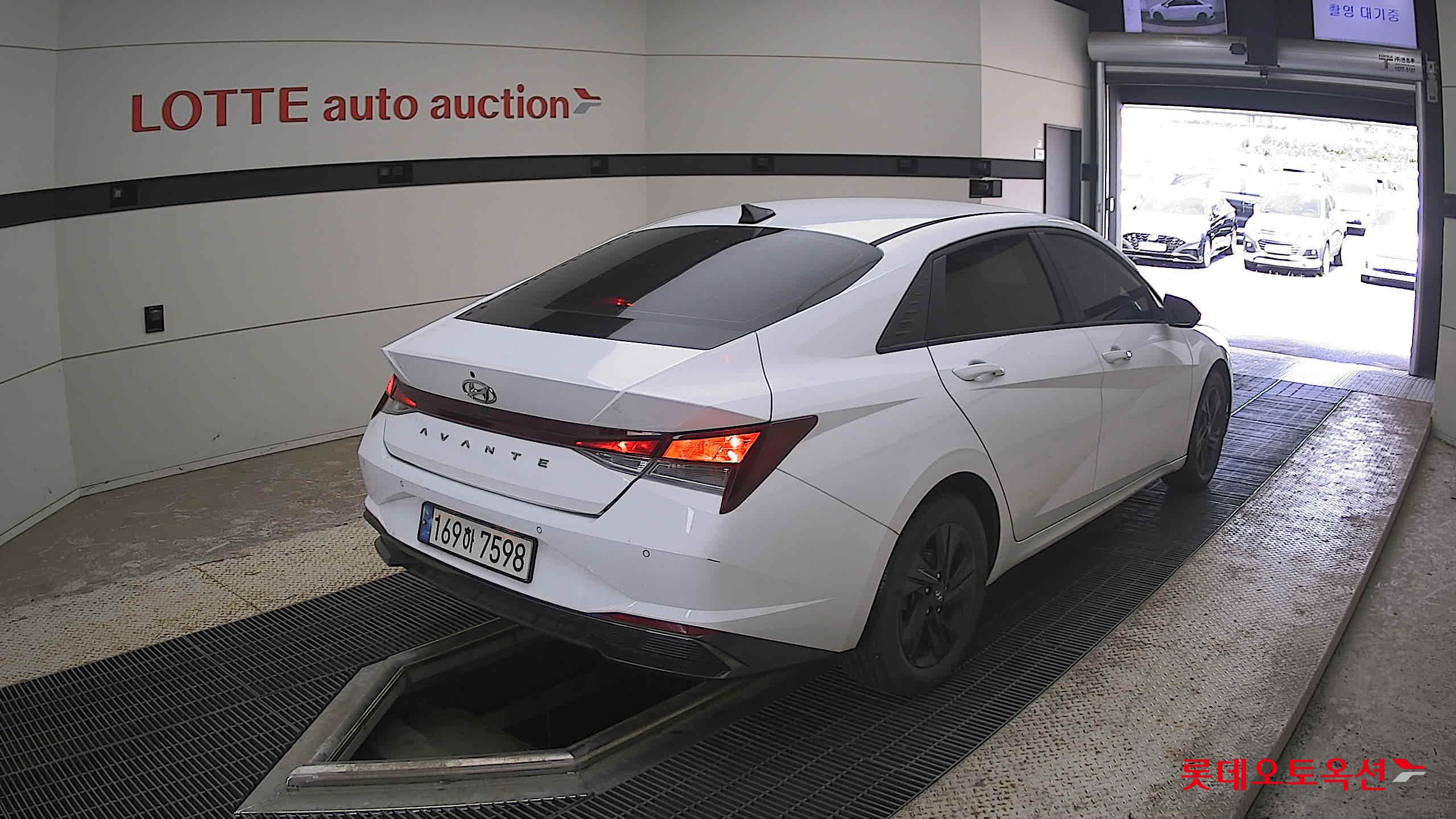 2023 - hyundai avante