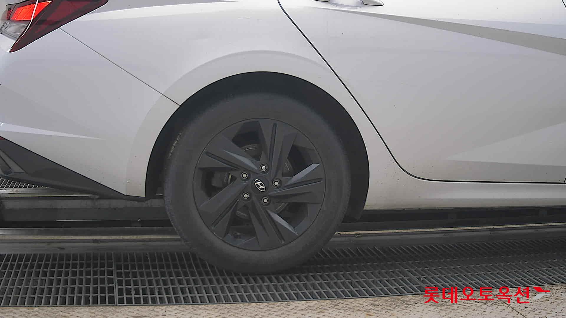2023 - hyundai avante