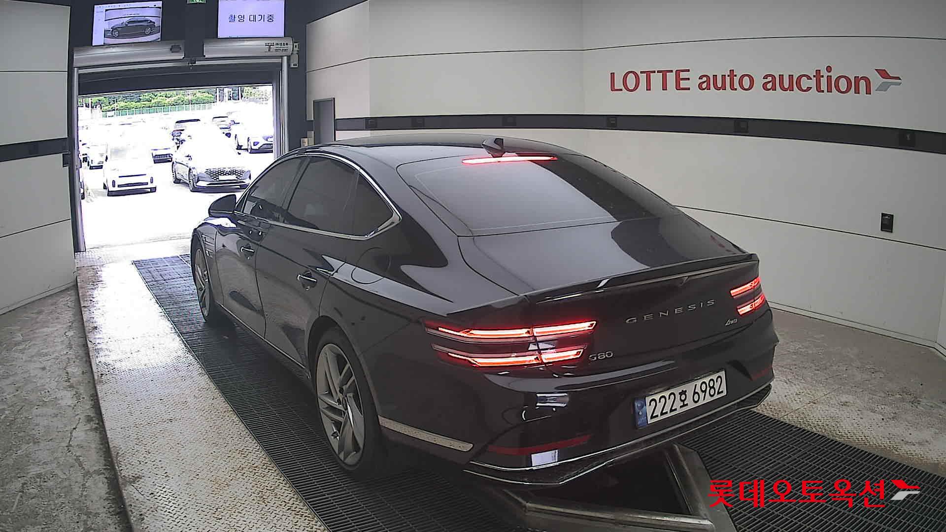2025 - genesis g80