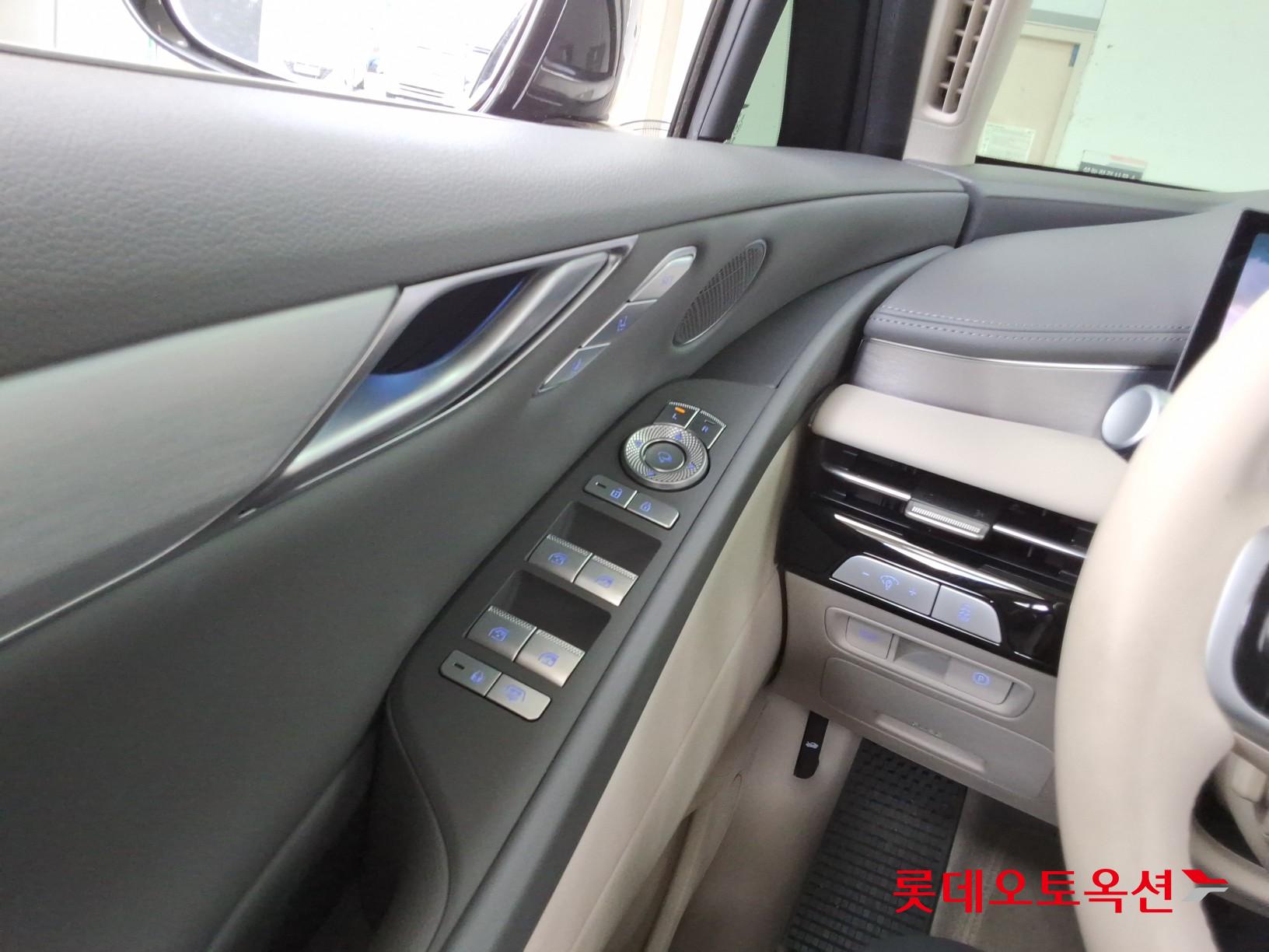 2025 - genesis g80