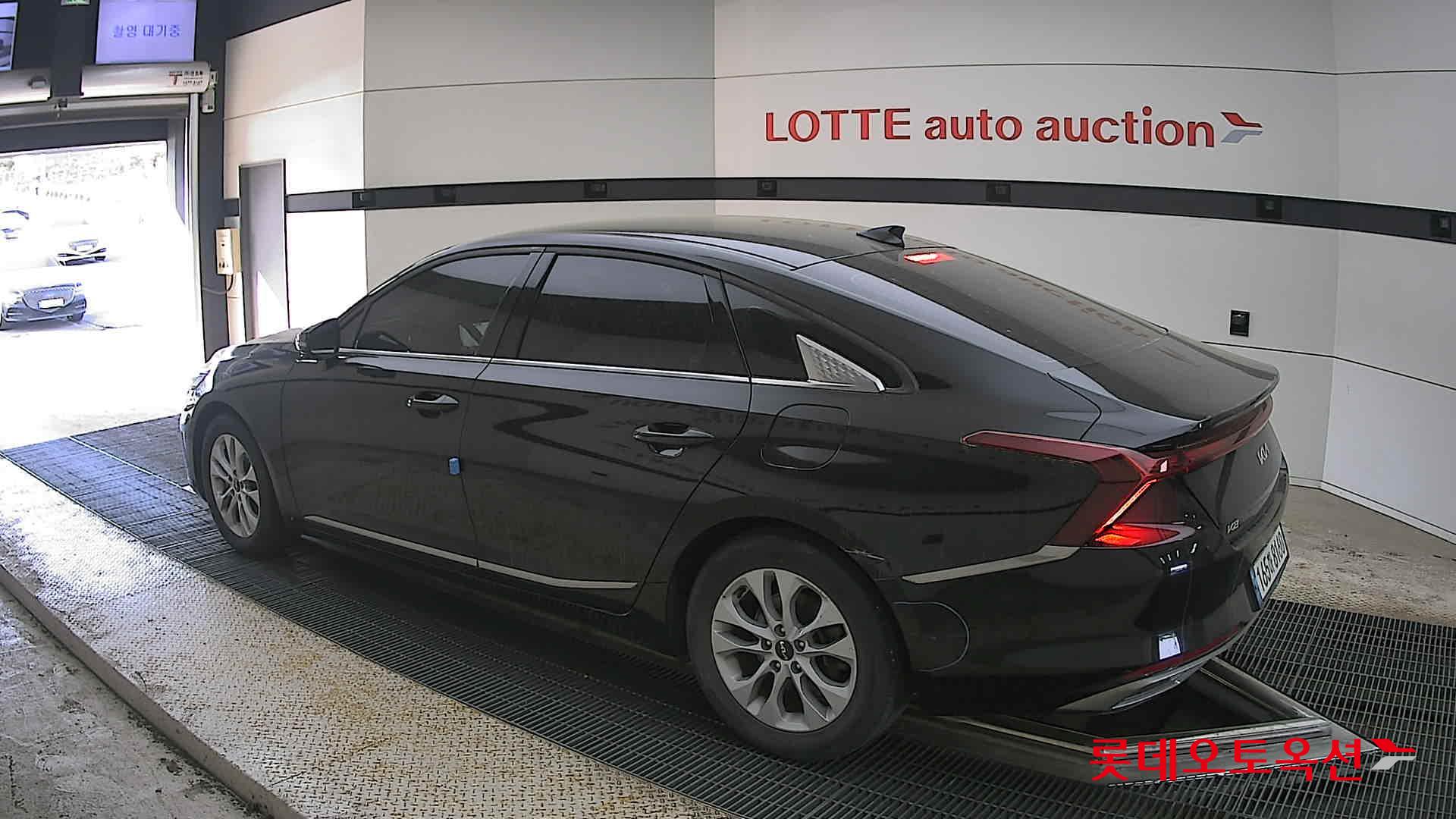 Kia K8 - 15