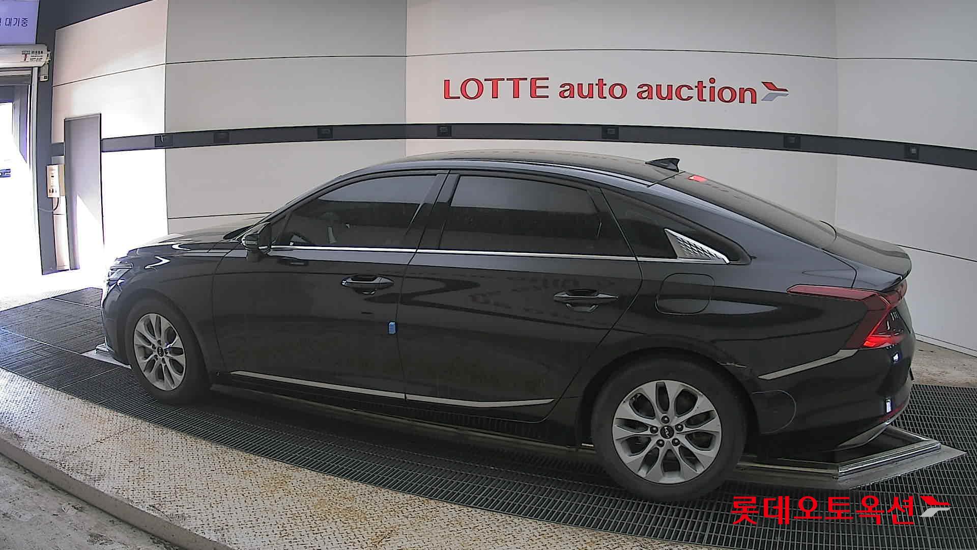 Kia K8 - 14