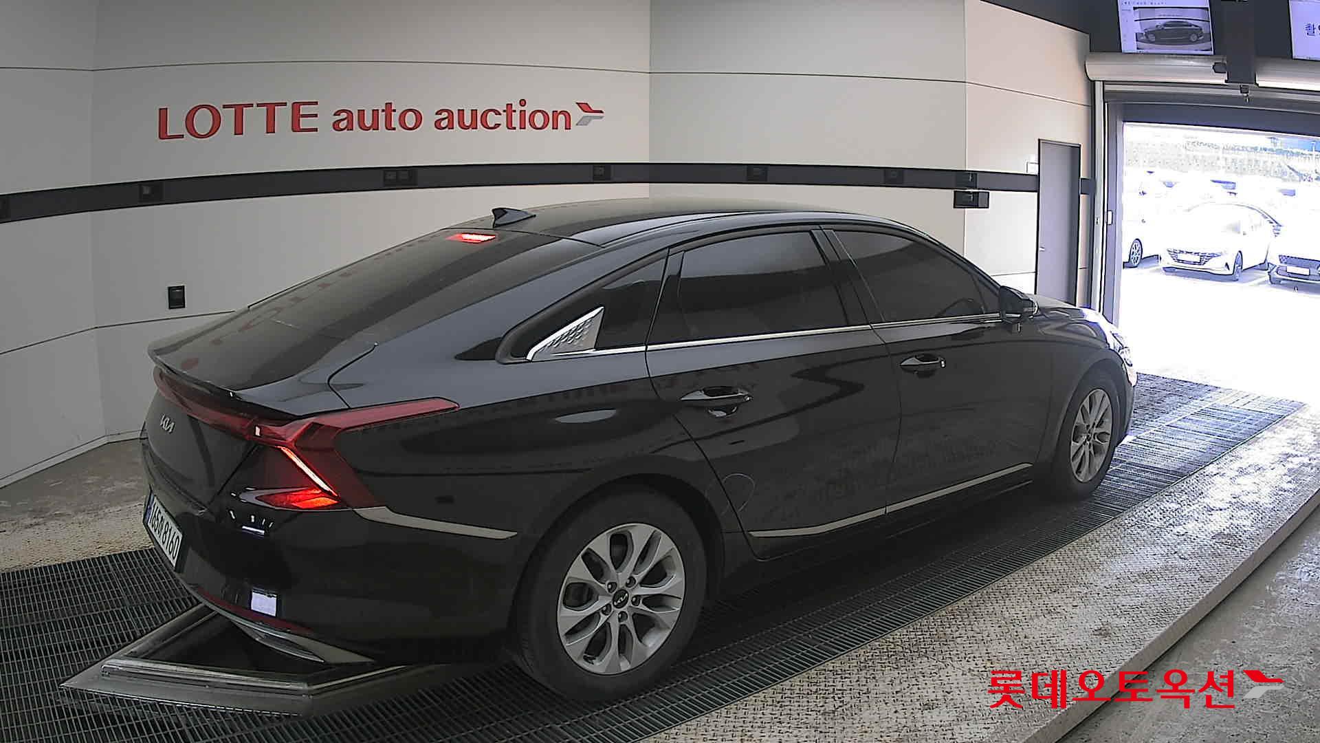 Kia K8 - 19