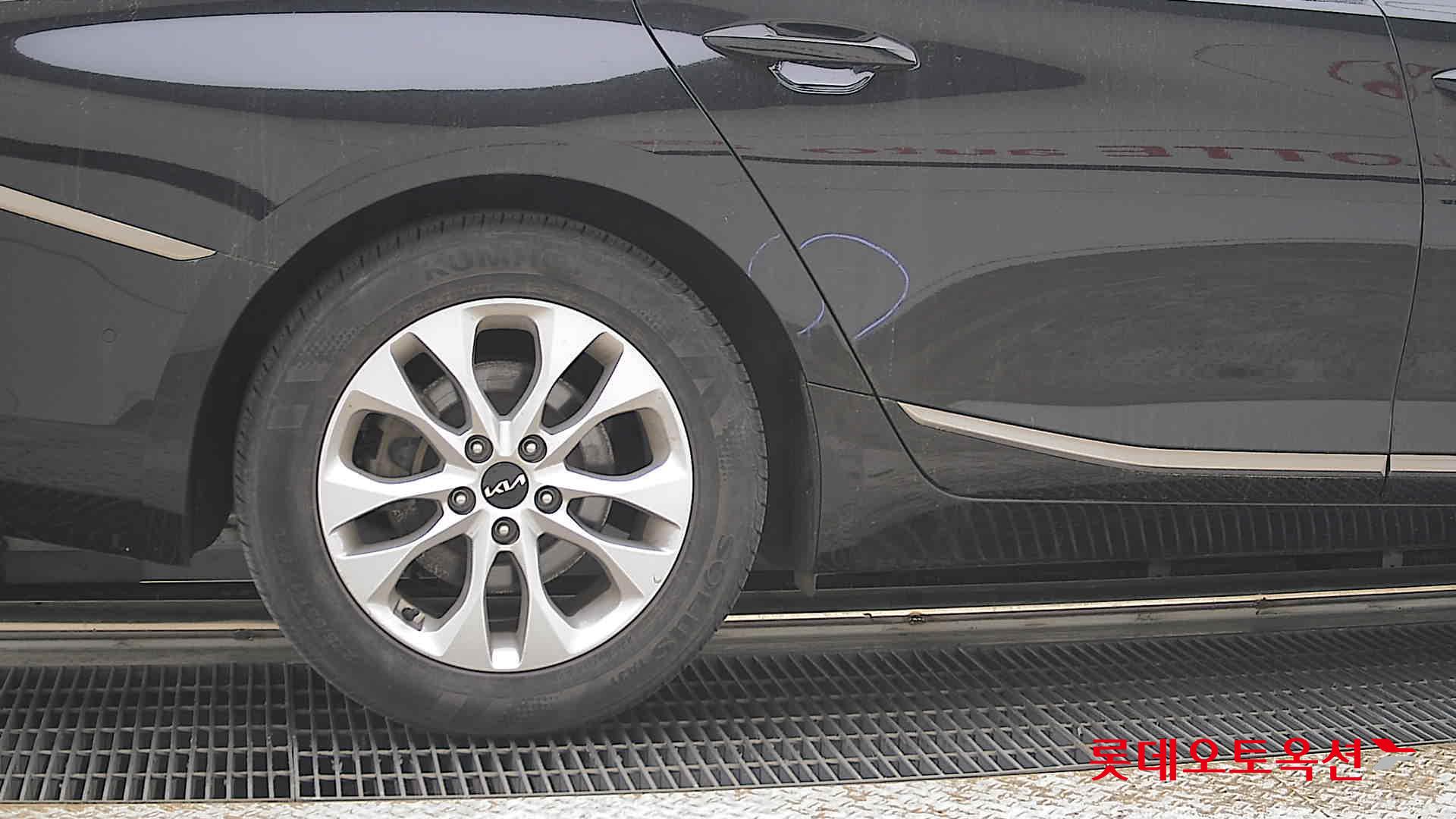 Kia K8 - 28