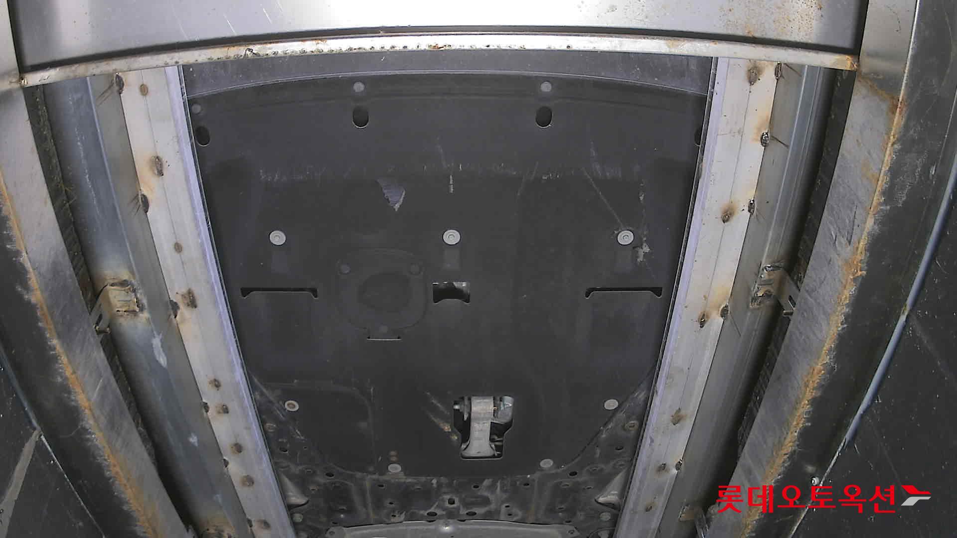 Kia K8 - 8