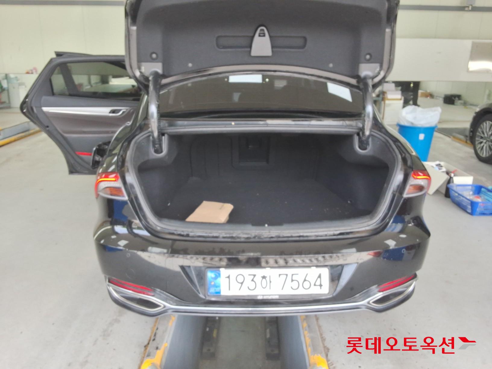 هيونداي جرانجر 2022 - صورة 9