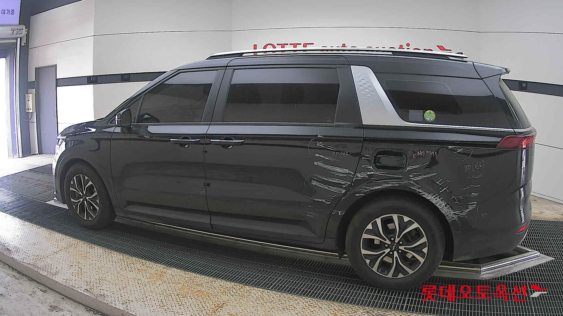 Kia Carnival 2023 - Image 14