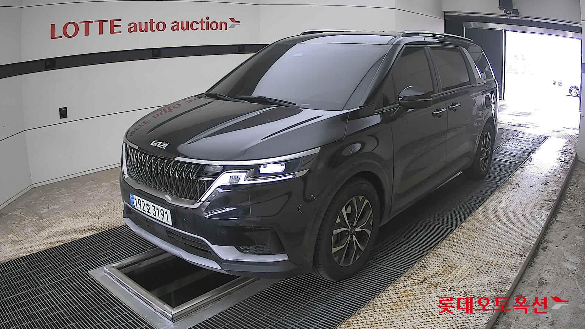 Kia Carnival 2023 - Image 3
