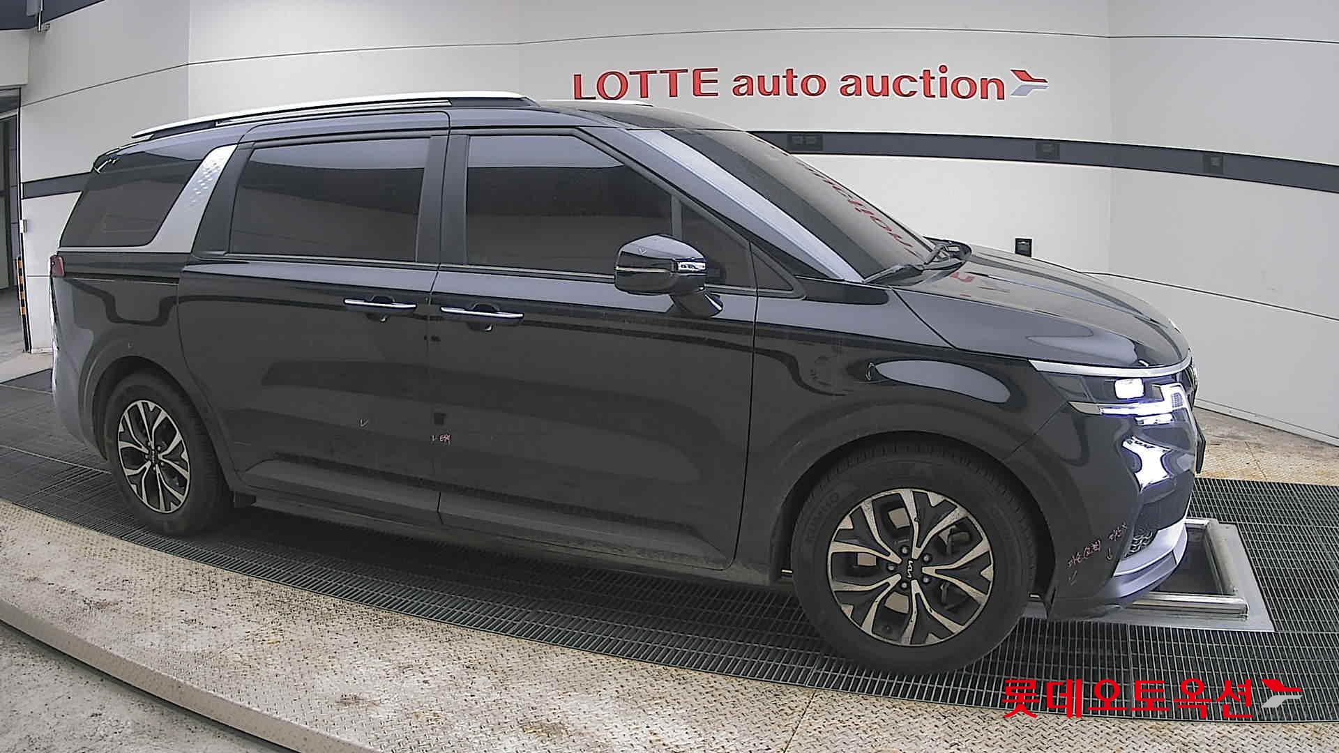 Kia Carnival 2023 - Image 22