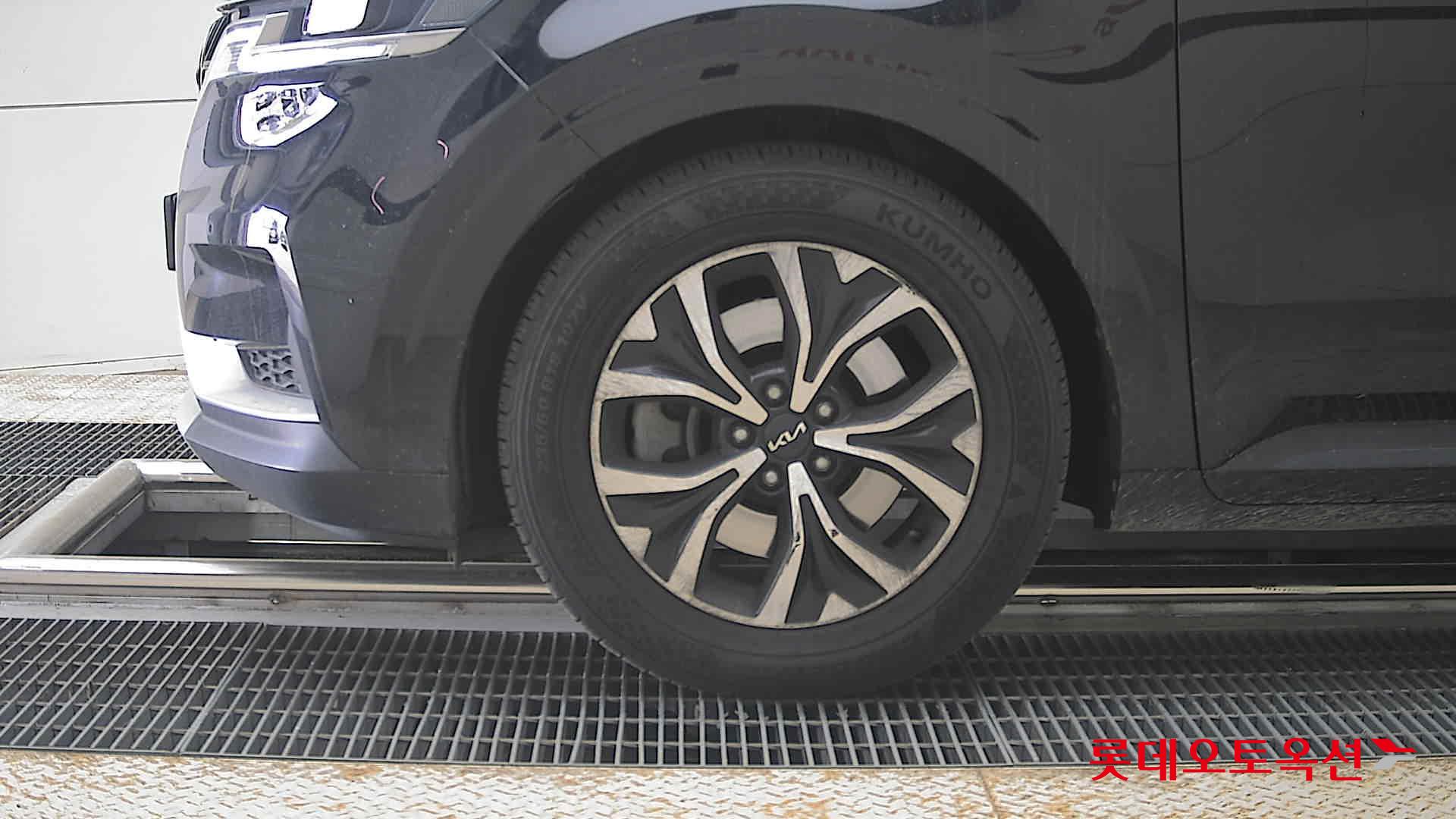 Kia Carnival 2023 - Image 25