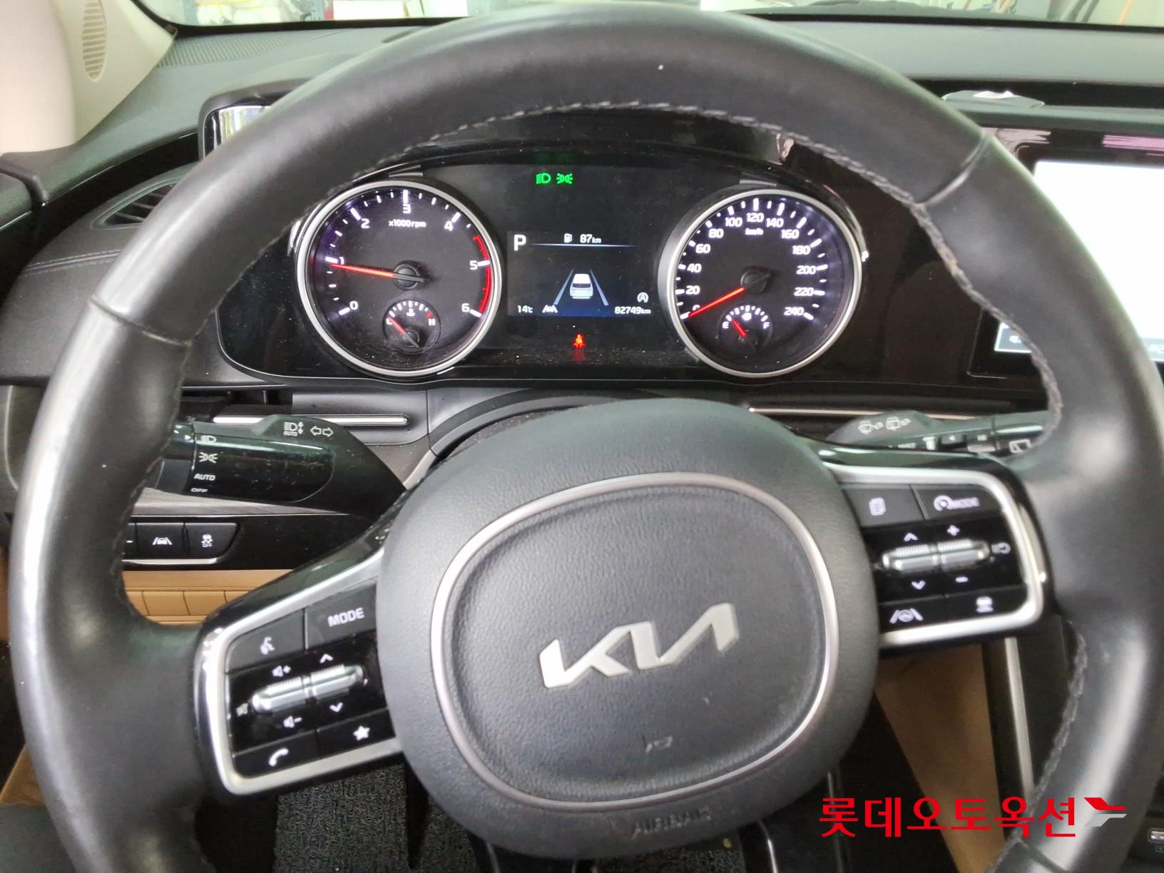 Kia Carnival 2023 - Image 30