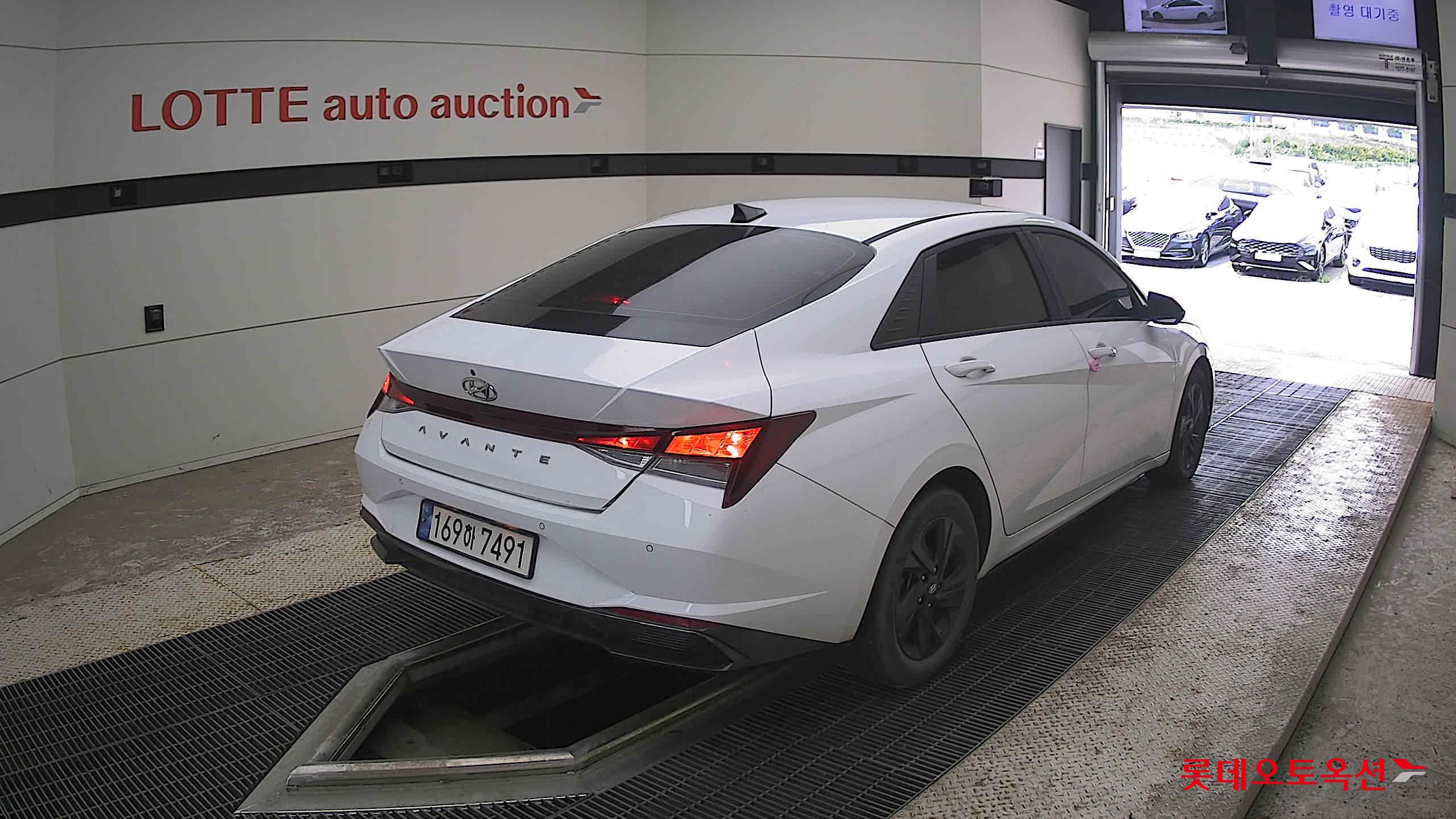 2023 - hyundai avante