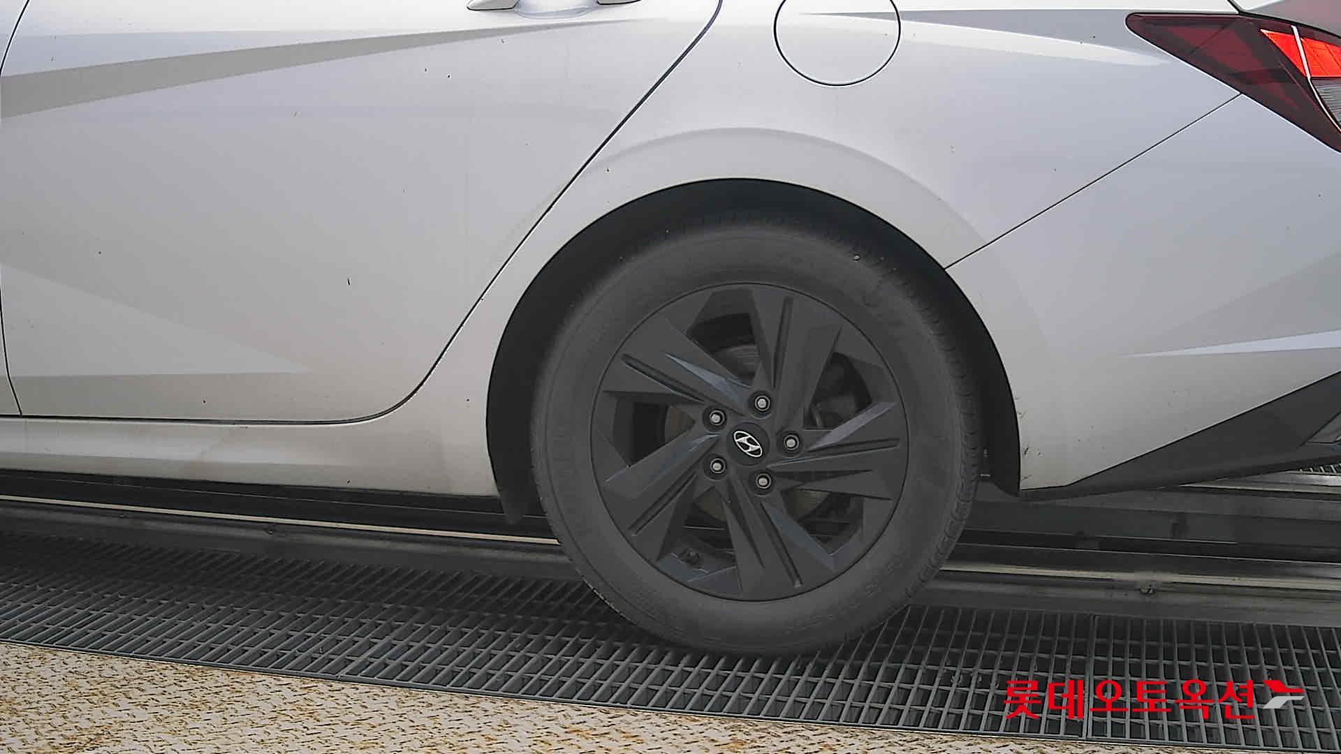 2023 - hyundai avante