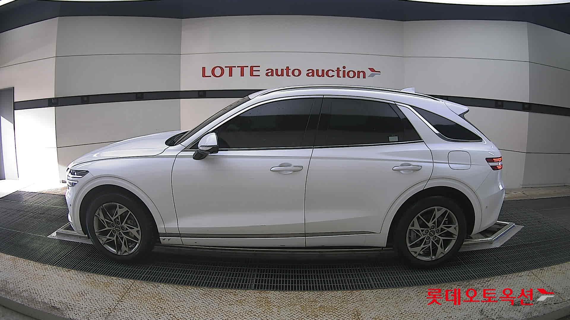 Genesis GV70 2023 - Image 13