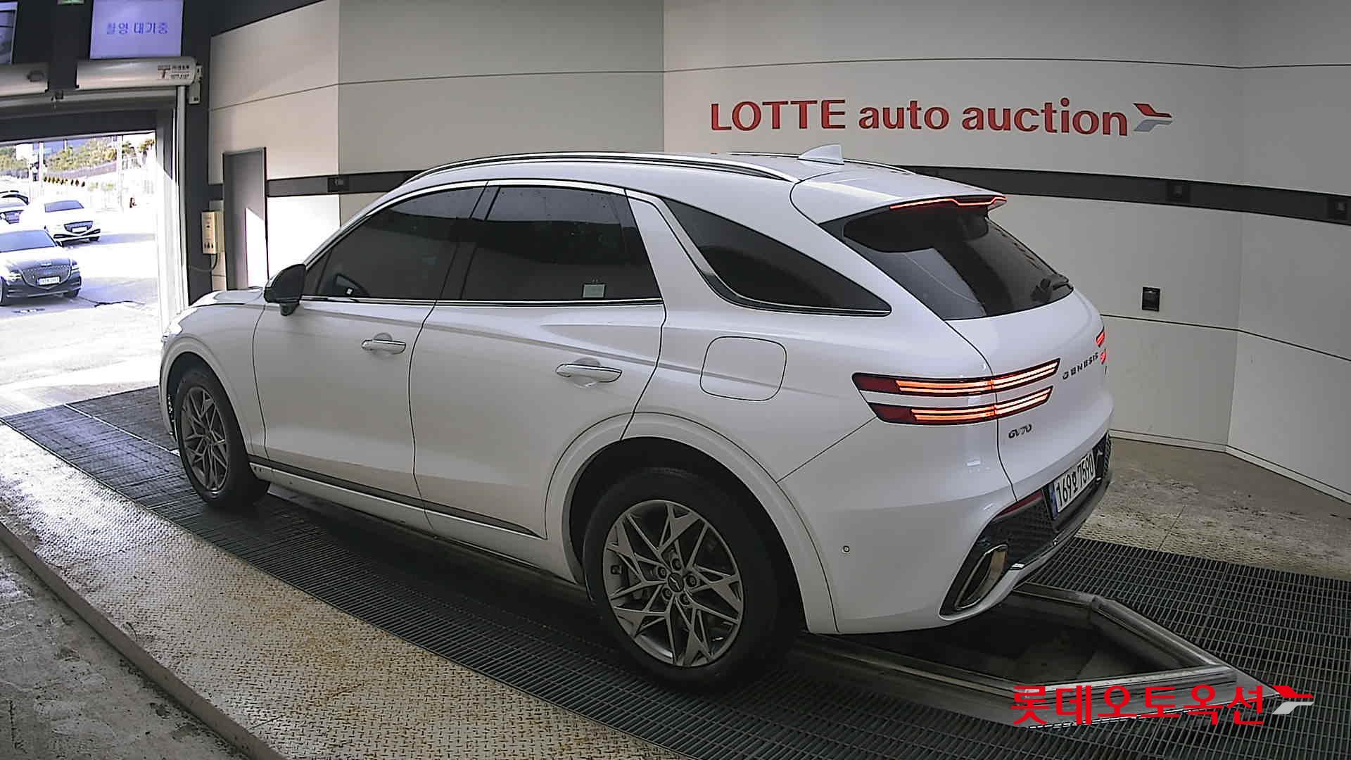 Genesis GV70 2023 - Image 15