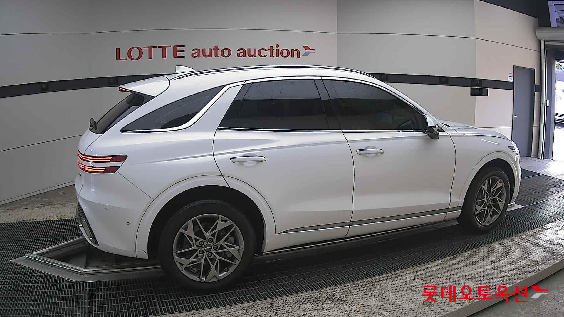 Genesis GV70 2023 - Image 20