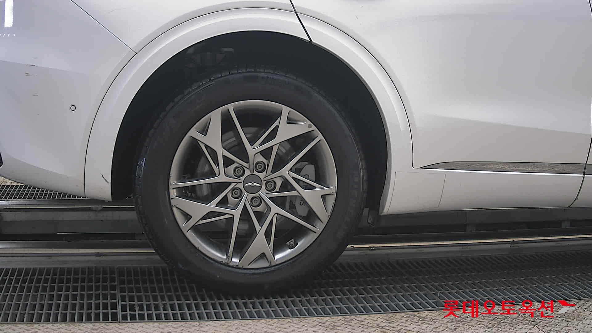 Genesis GV70 2023 - Image 28