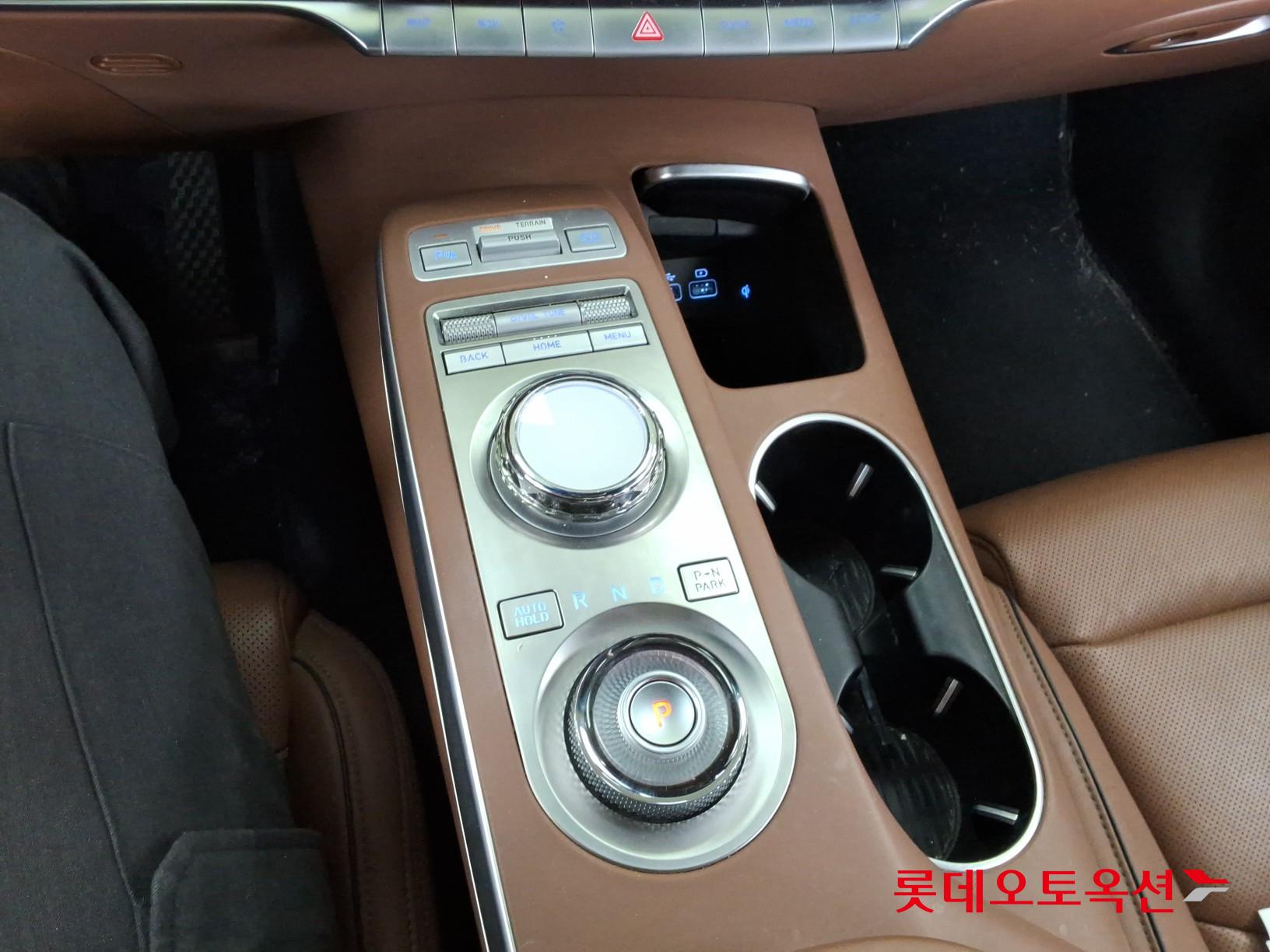 Genesis GV70 2023 - Image 34