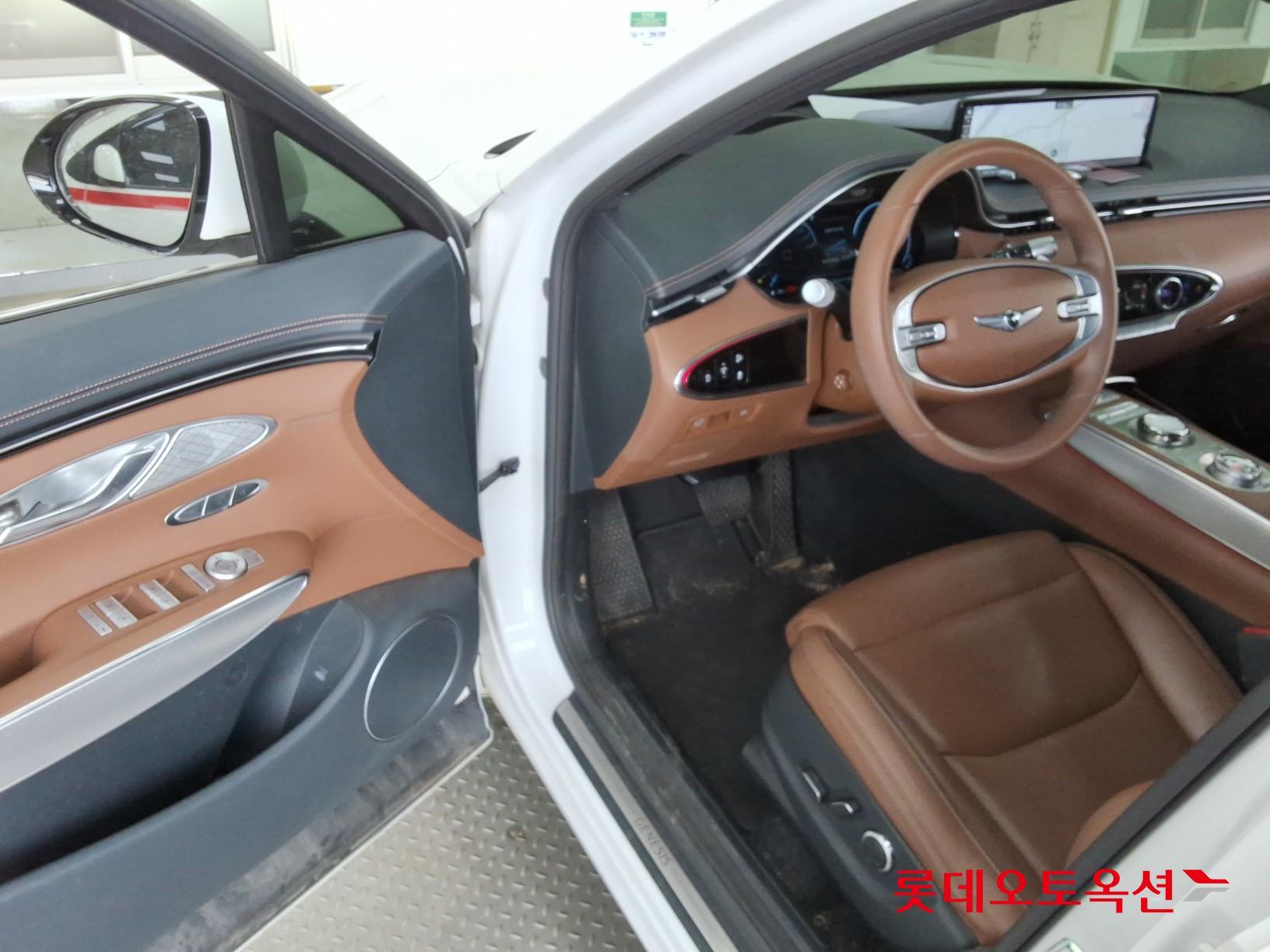 Genesis GV70 2023 - Image 37