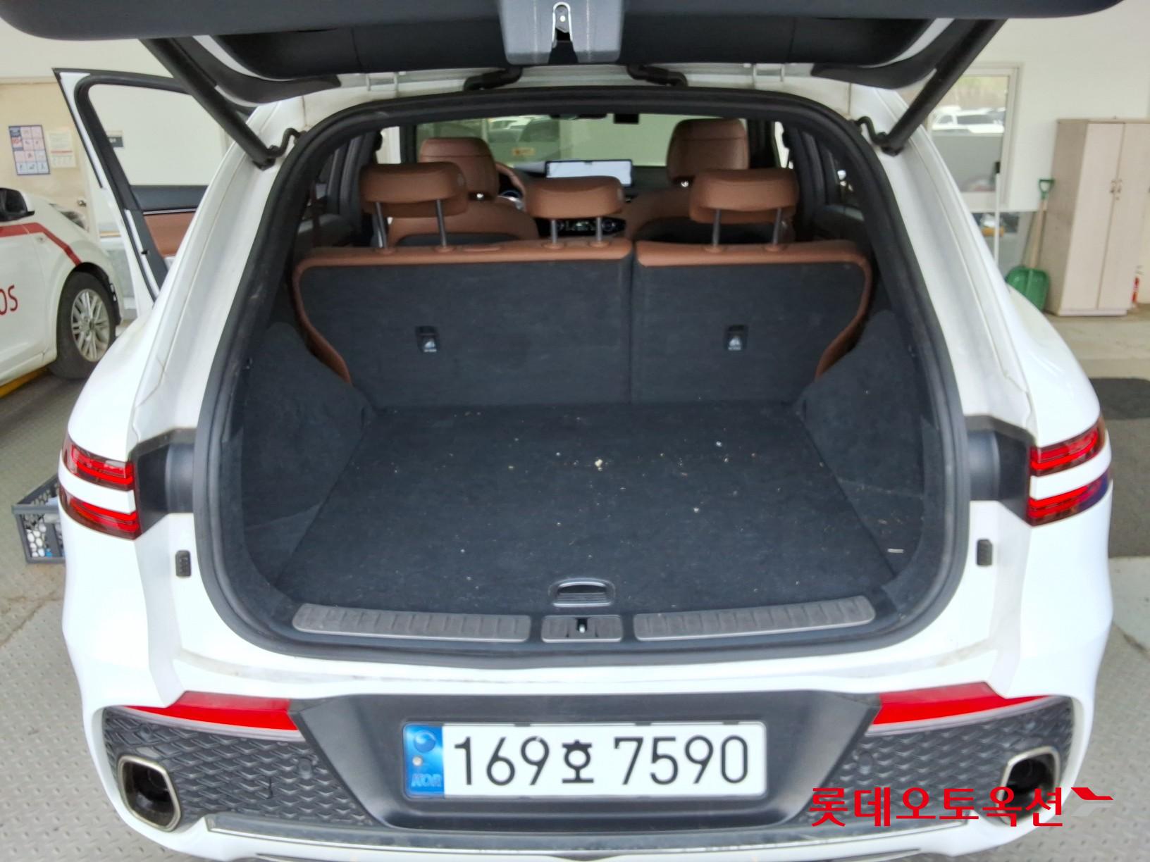 Genesis GV70 2023 - Image 9