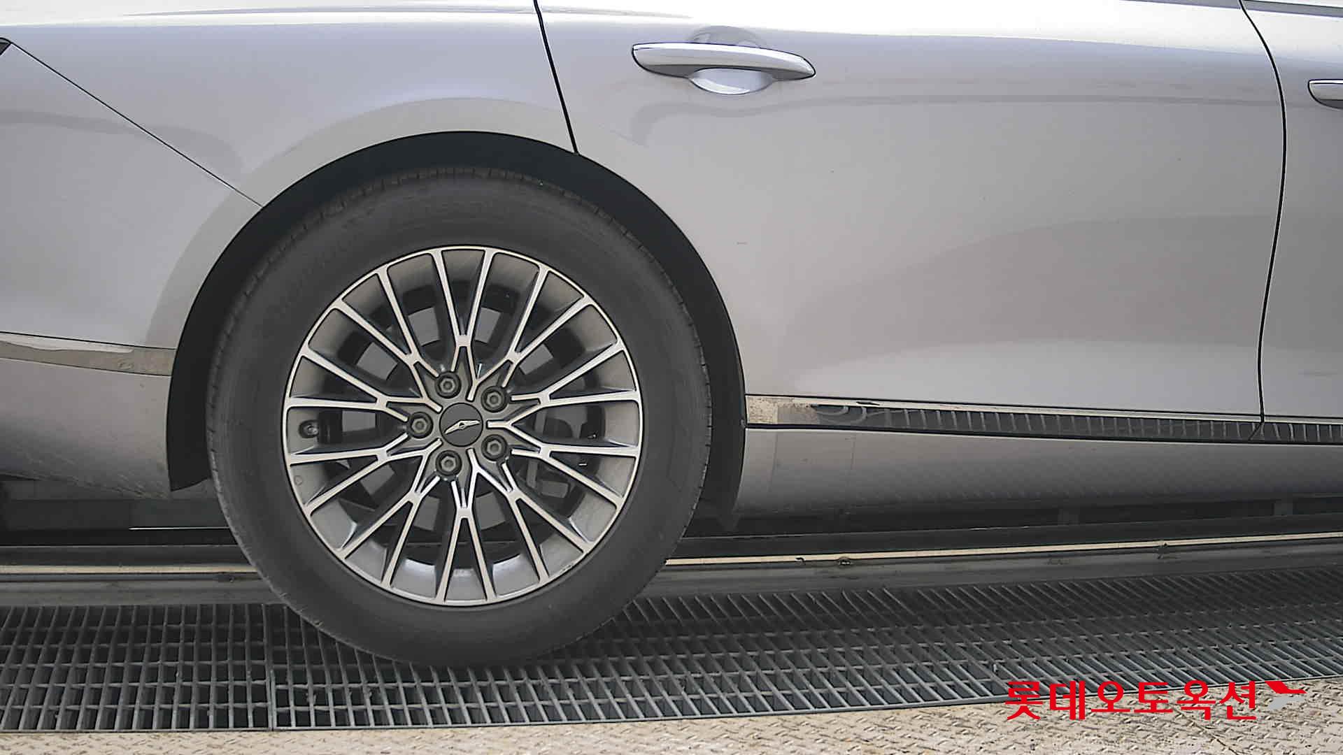 جينيسيس G80 2021 - صورة 28