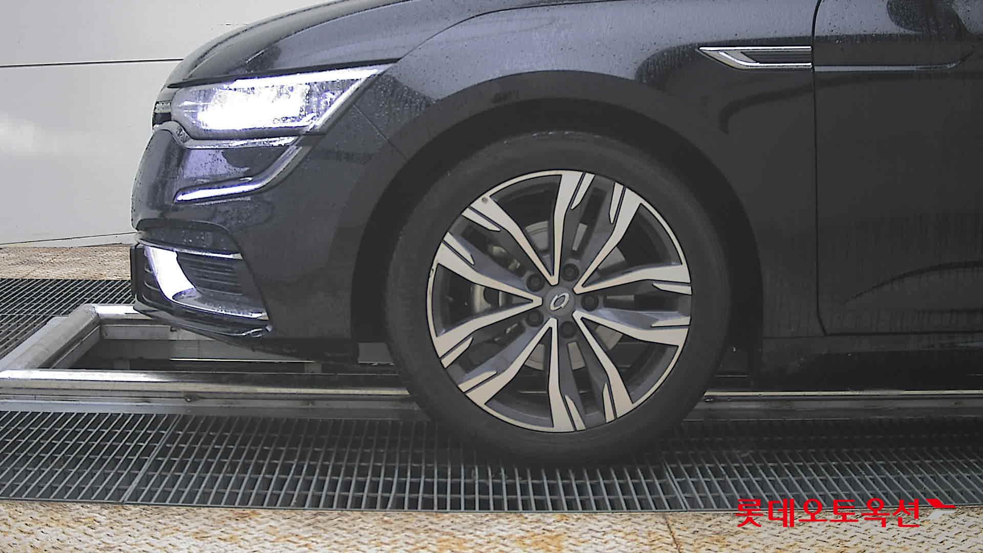 2024 - renault sm6