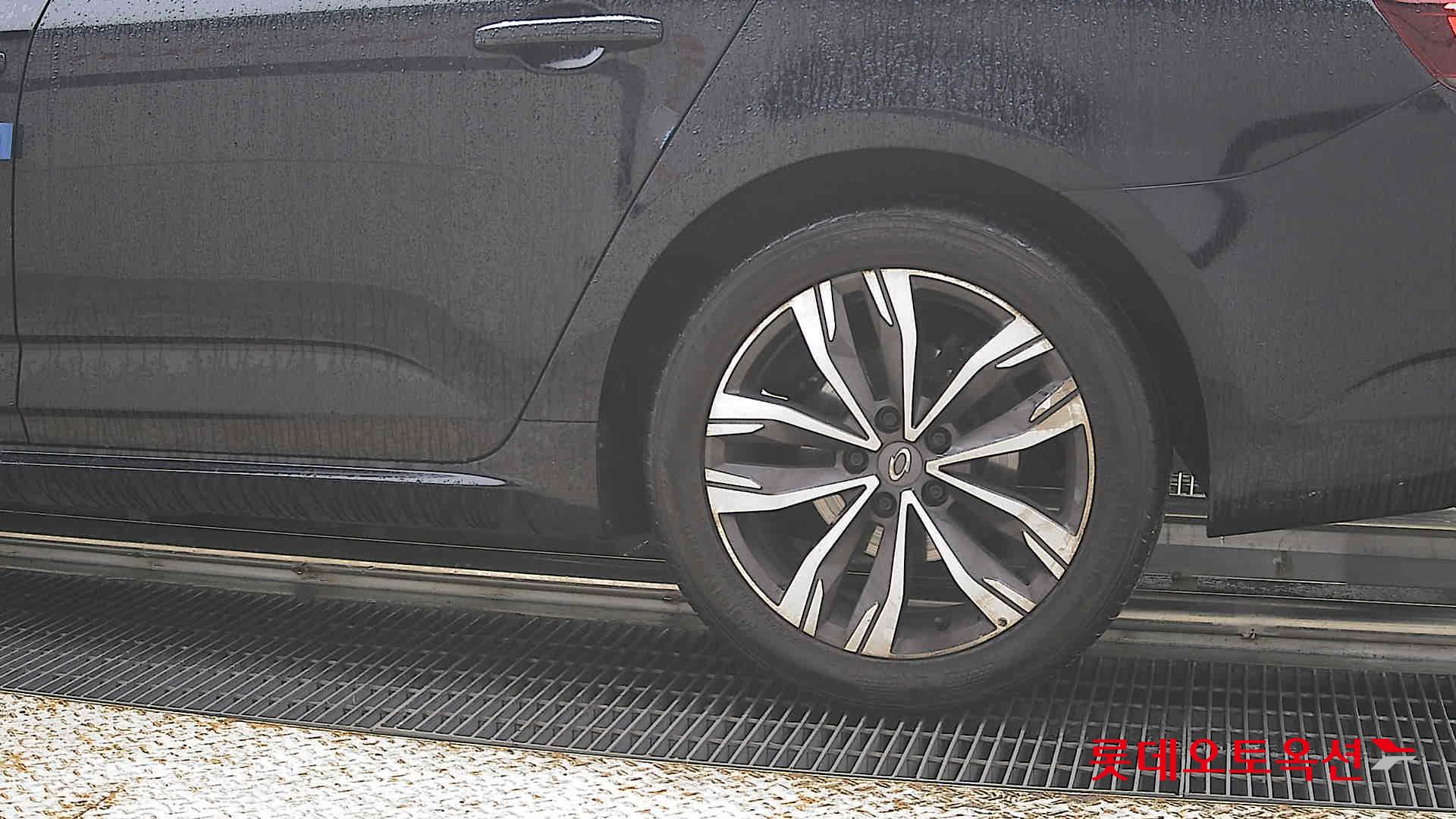 2024 - renault sm6