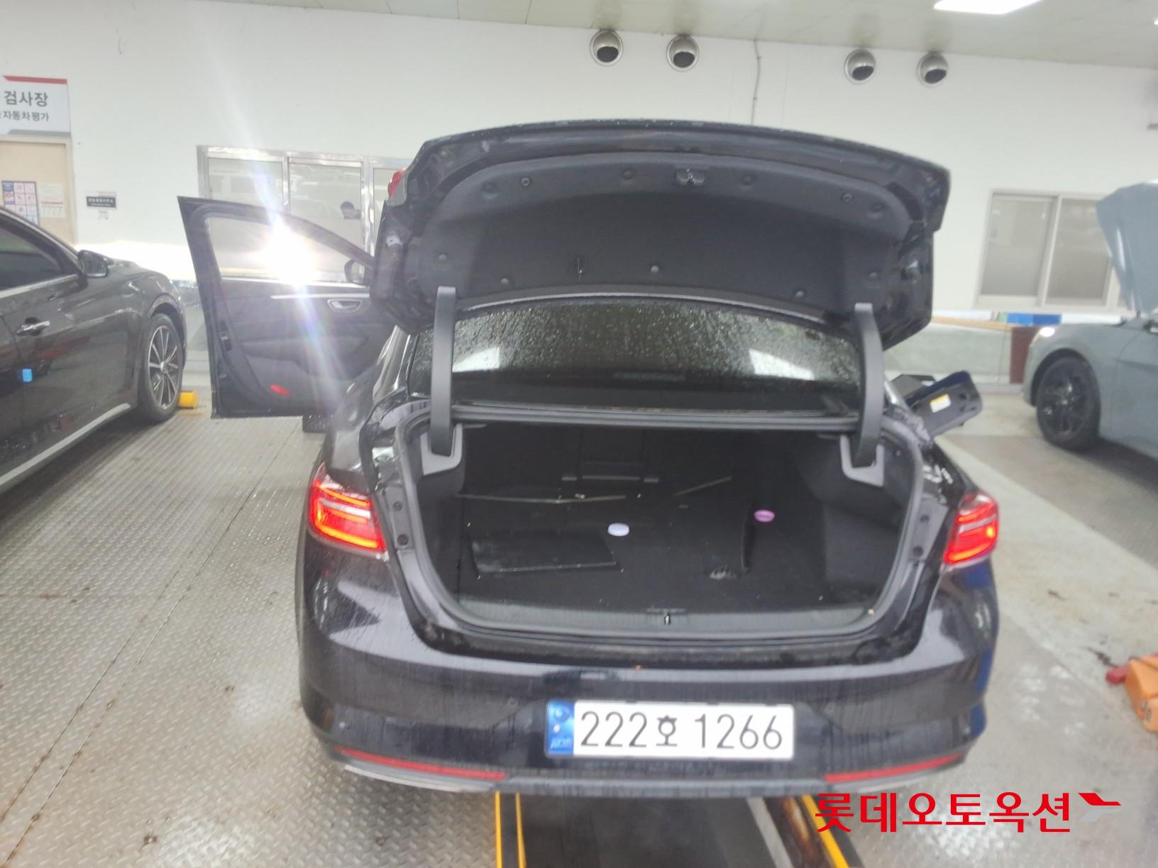 2024 - renault sm6