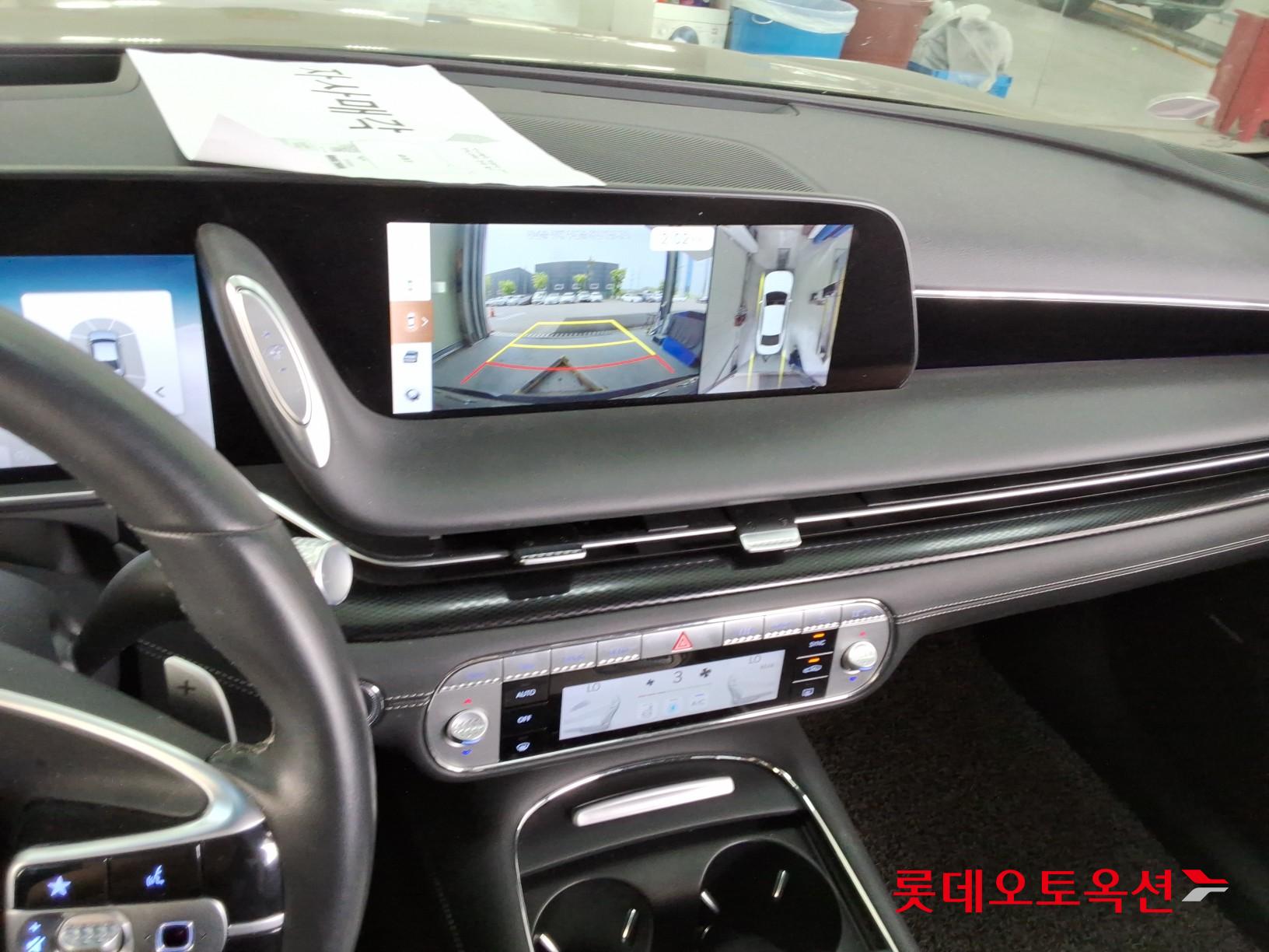 Genesis G90 - 31