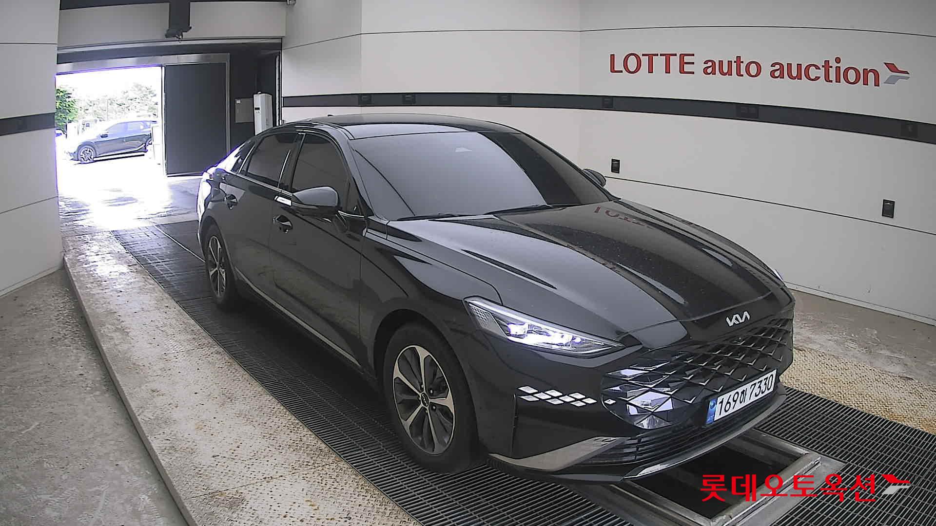 Kia K8 Hybrid 2022 Aurora Black Pearl из Кореи, фото 2